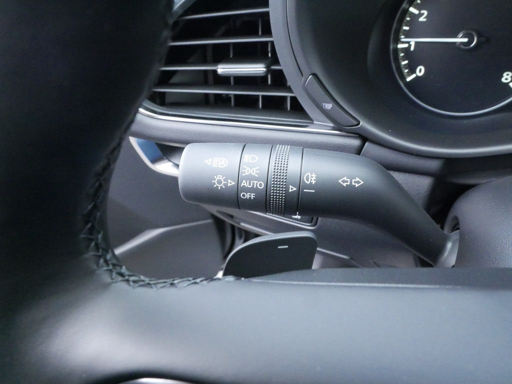 Mazda 3 e-SKYACTIV-G 140 KAMERA BOSE ACC HUD LED 360°