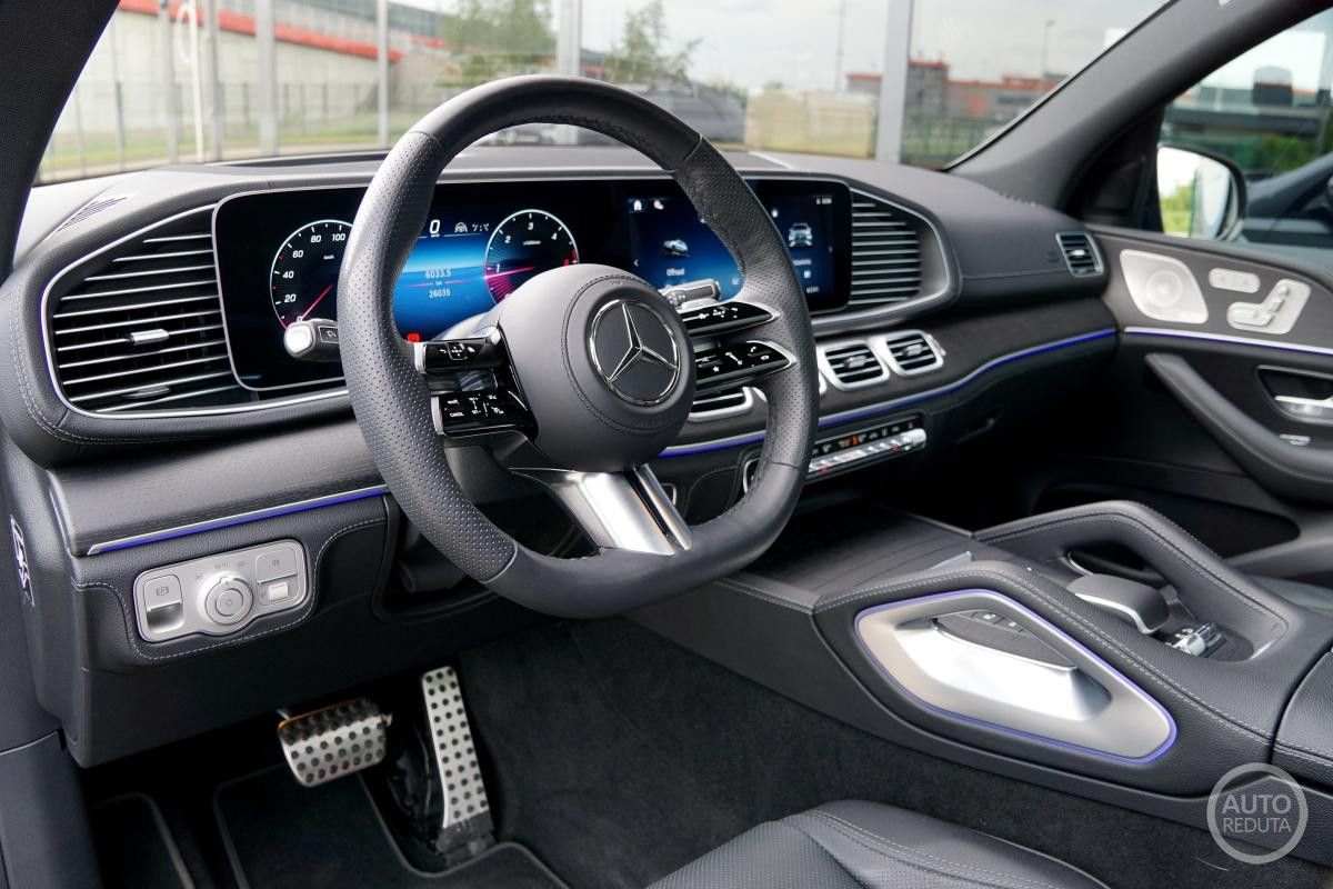 Mercedes-Benz GLE 450 d 4Matic Panorama / Burmester/ AIRMATIC
