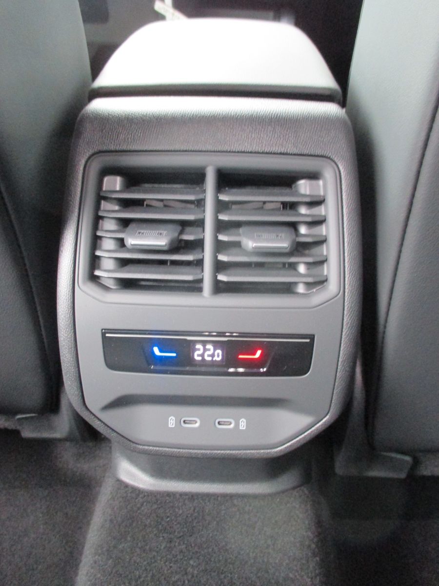Cupra Leon 2.0 TDI DSG Sportstoure - Samsaru's Car Outlet