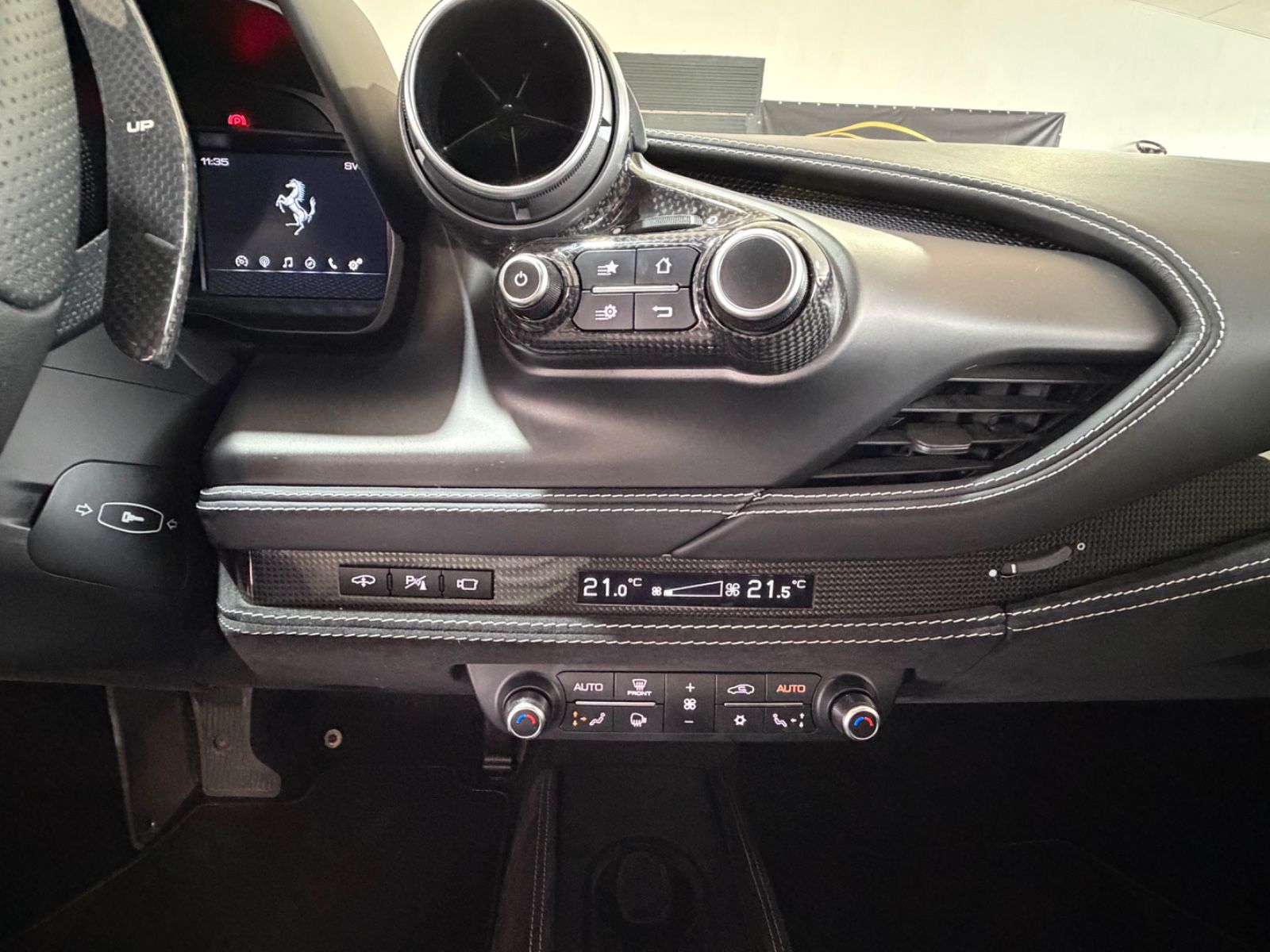 Ferrari F8 Carbon Paket/JBL/Lift
