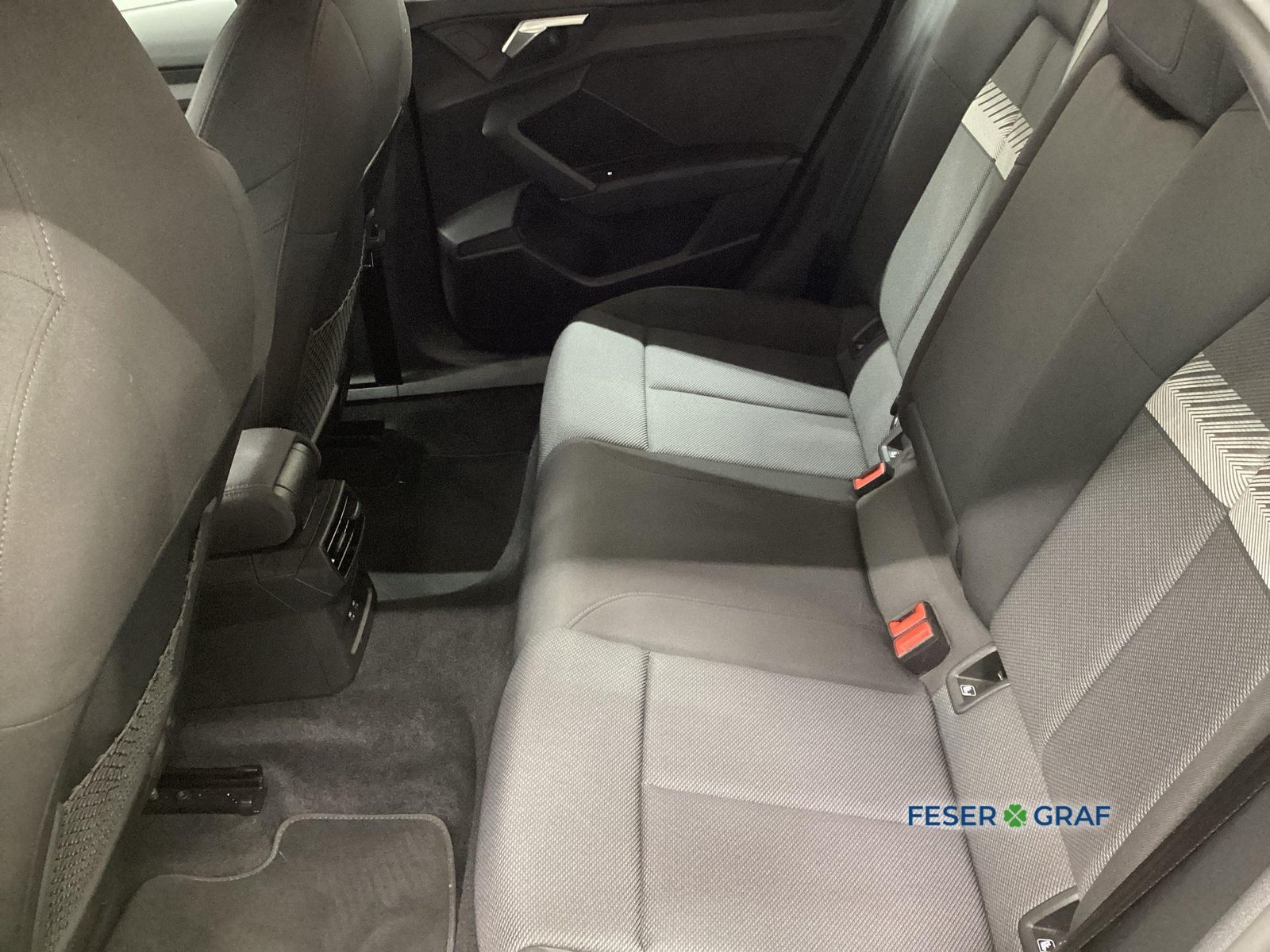 Audi A3 Limousine 30 TDI S tronic Navi APP LED RFK