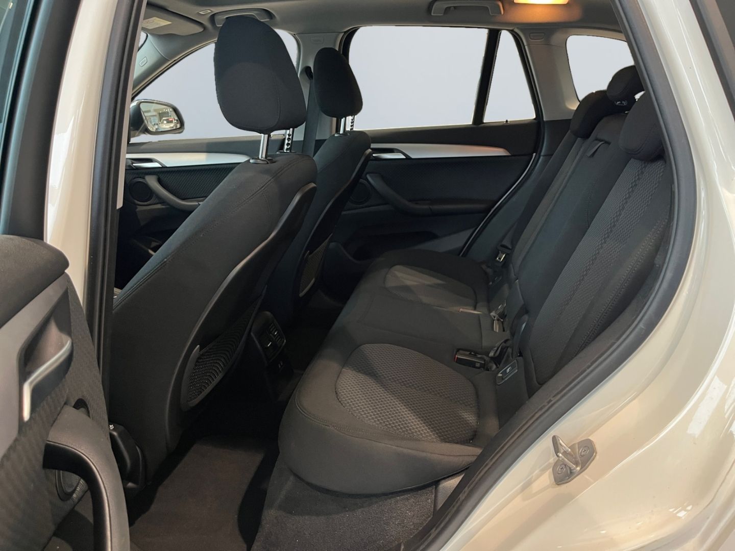 BMW X1 xDrive25e Advantage - Samsaru's Car Outlet