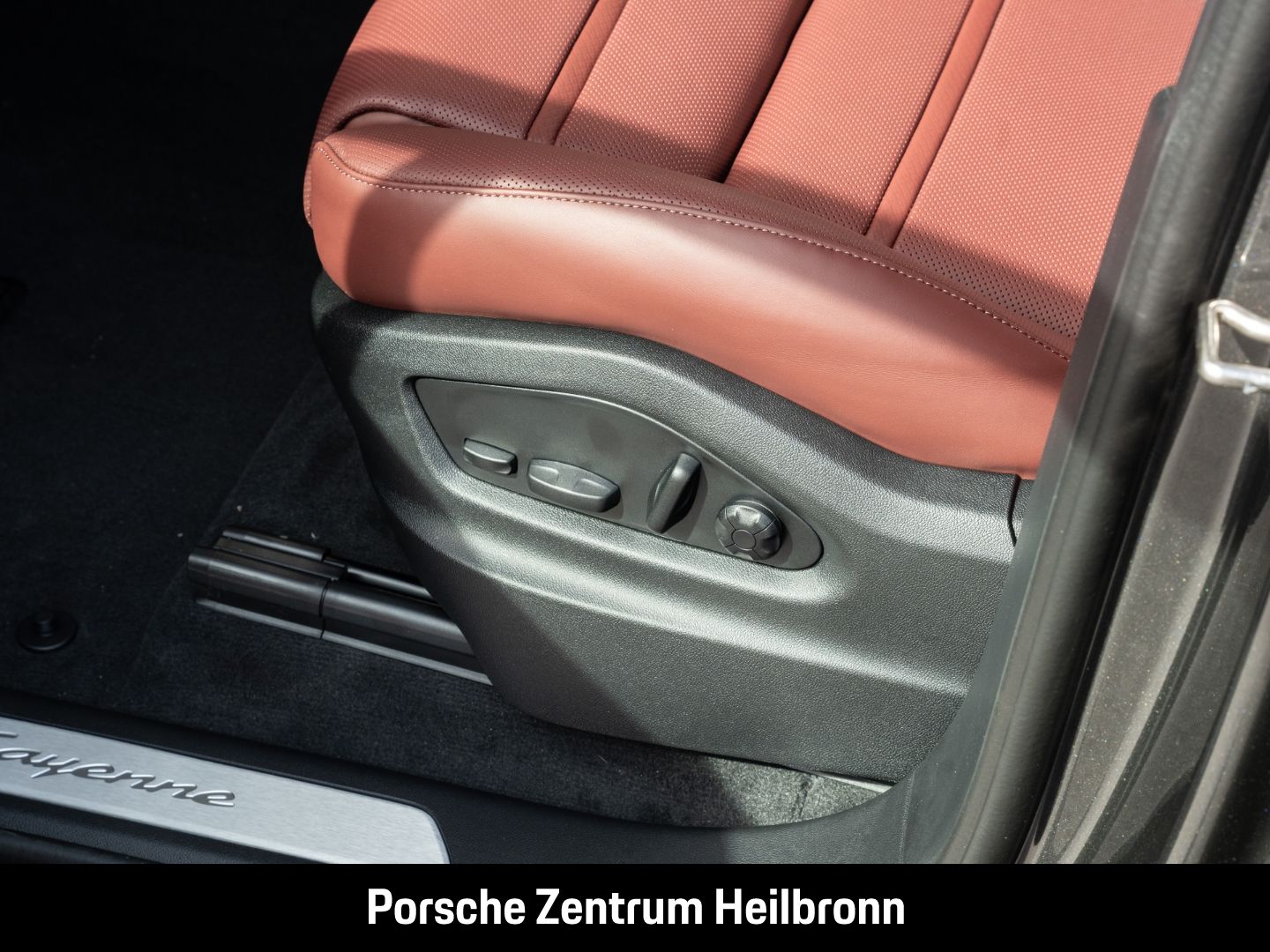 Porsche Cayenne E-Hybrid BOSE LED-Matrix Panoramadach