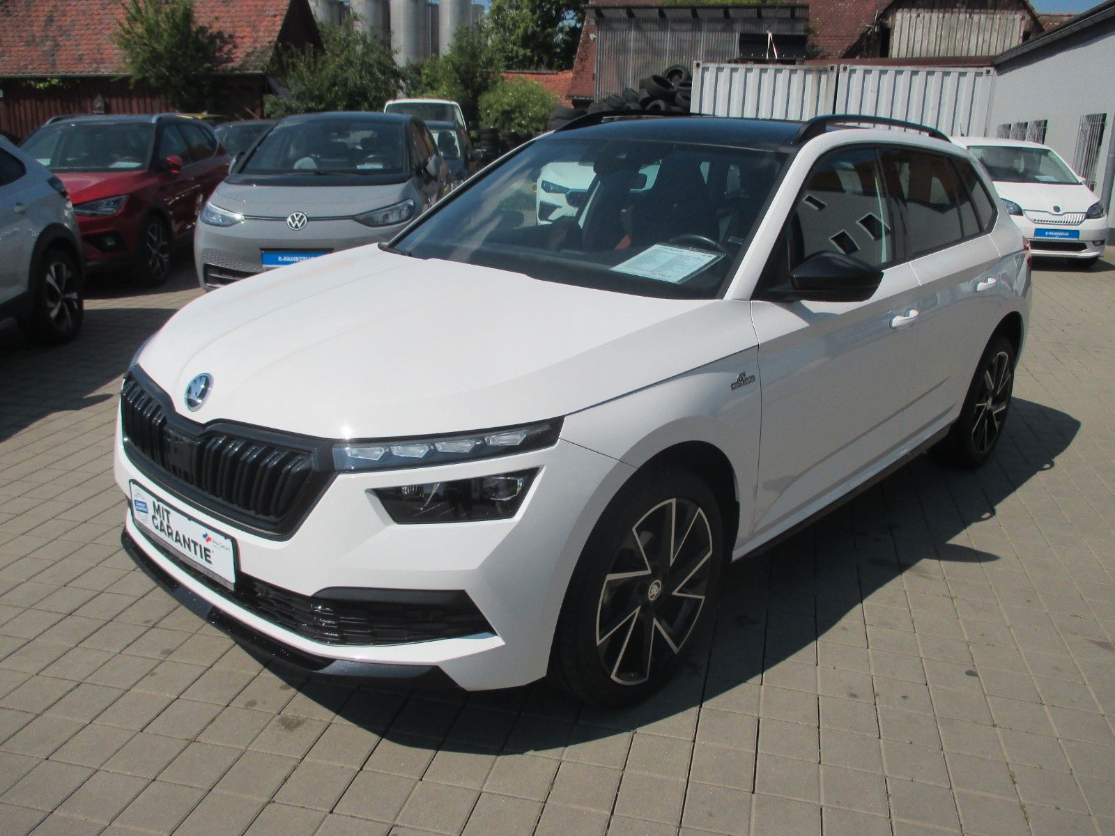 Skoda Kamiq 1.0 TSI DSG Monte Carlo - Samsaru's Car Outlet