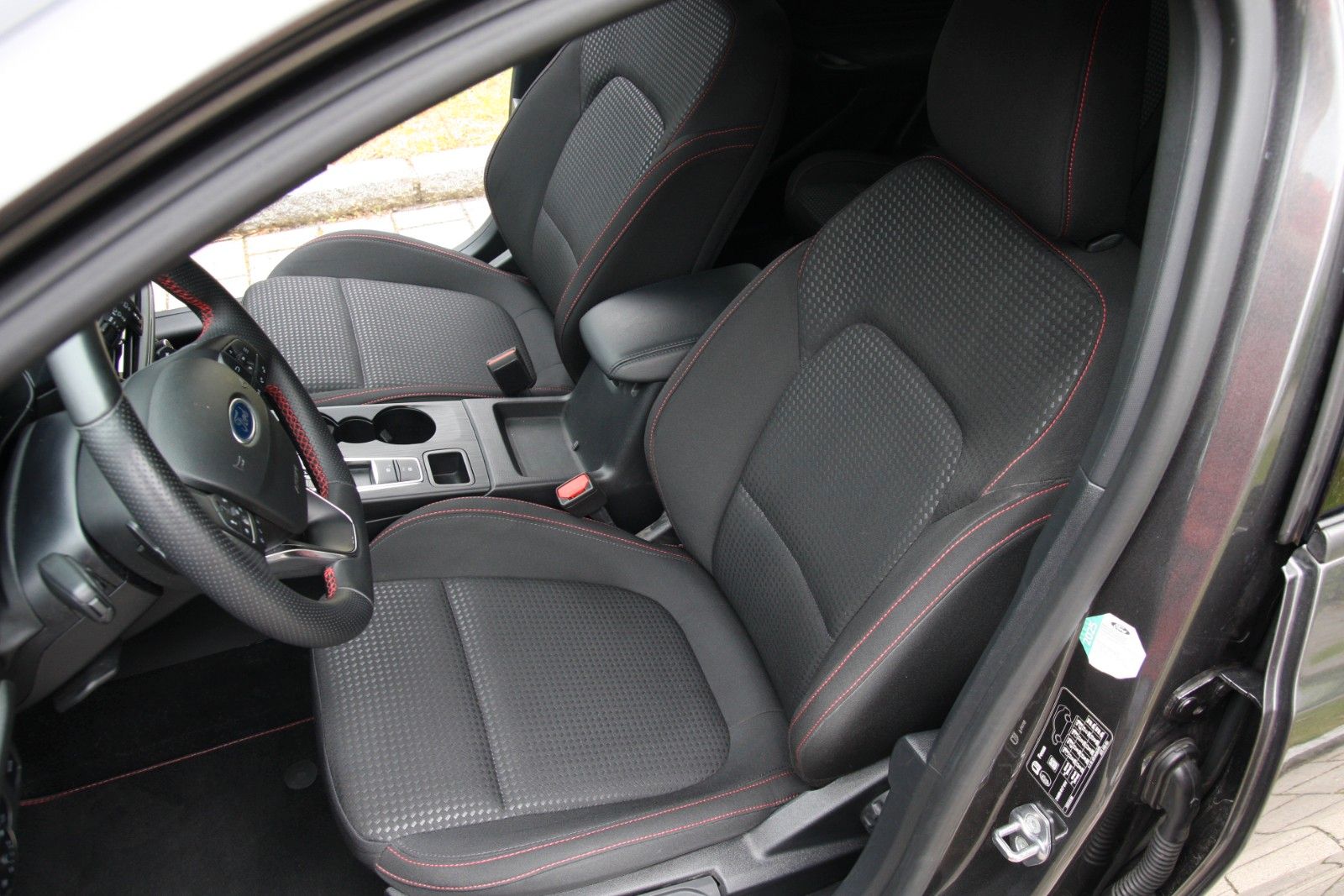 Ford Focus Turnier ST-Line X DAB*LED*AUT*SYNC4*ACC