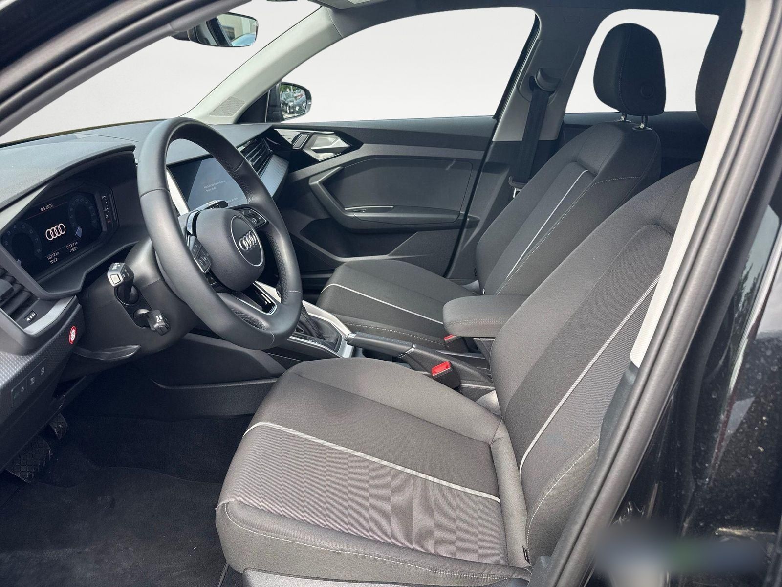 Audi A1 allstreet 30 TFSI S tronic - Samsaru's Car Outlet