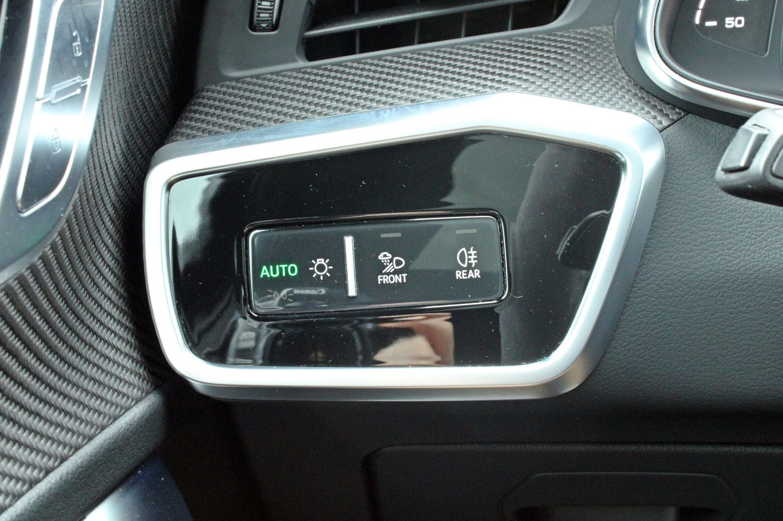 Audi RS6 Avant BLACK AHK PANO LASER HUD 280km/h LUFT