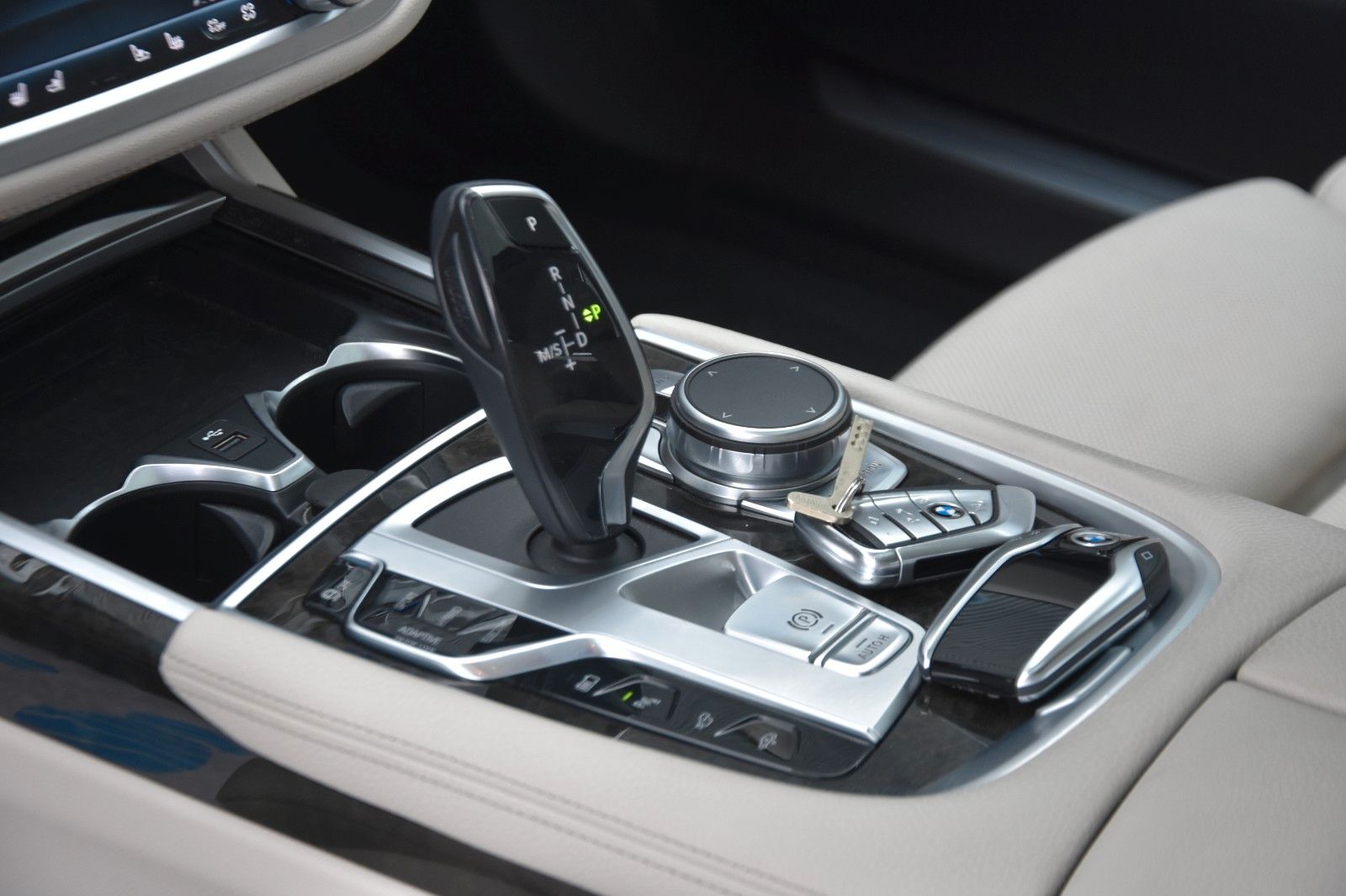 BMW 745L e xDrive SHD LUFT SOFT HUD LASER MASSAGE
