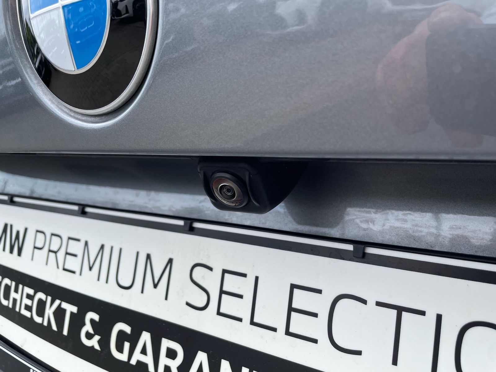 BMW 318i Touring || AHK ACC 360° Keyless eSitze LED