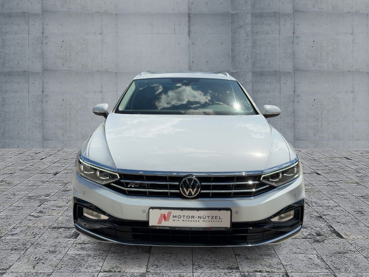 Volkswagen Passat Variant 2.0 TDI 4M R-LINE MATRIX+NAVI+360