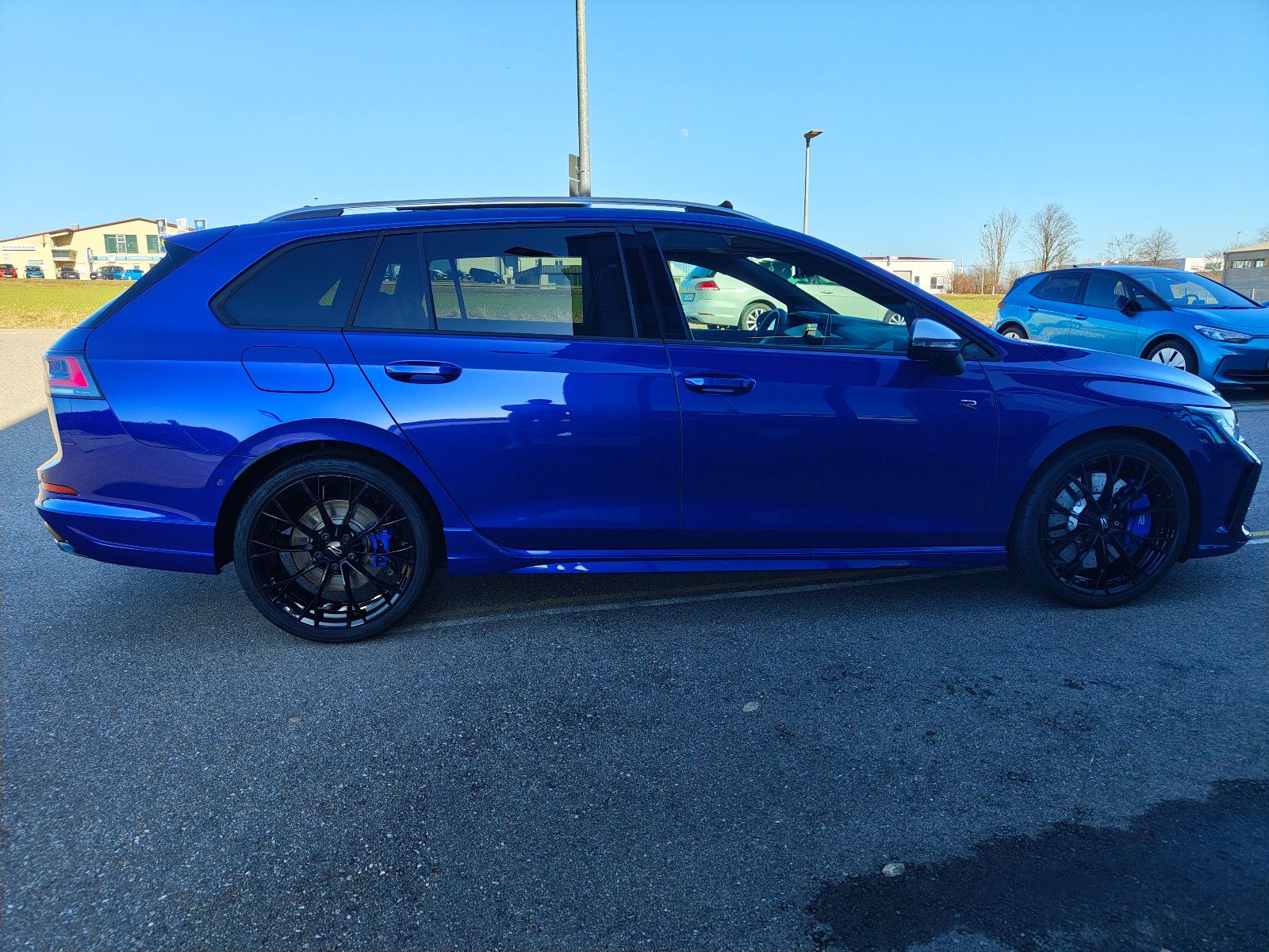 Volkswagen Golf R Variant 2.0 TSI 333 PS 4M/AHK/DCC/ASG2030