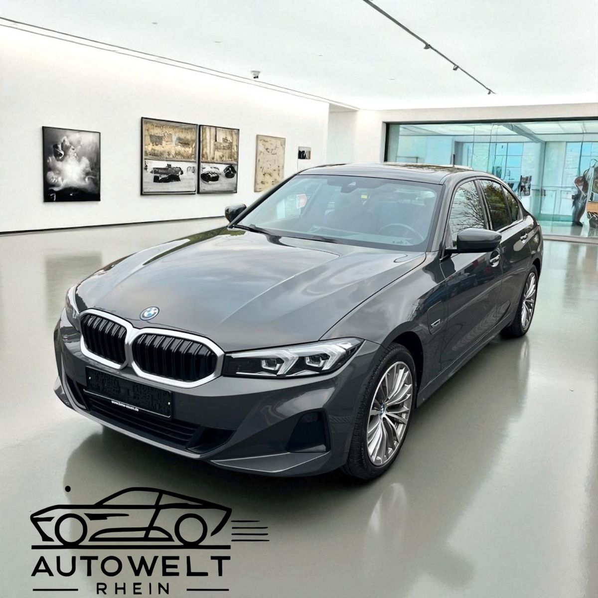 BMW 330e *xDrive*Schiebedach
