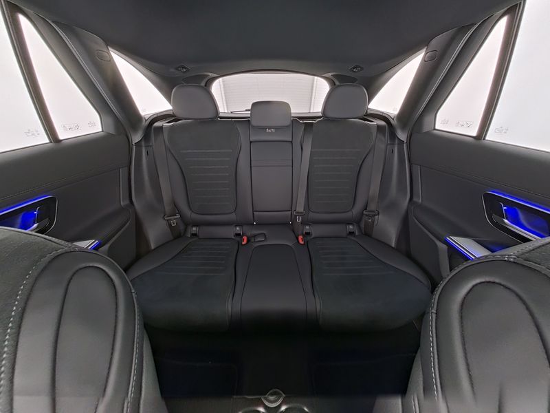 Mercedes-Benz GLC 200 4MATIC AMG Line Premium - Samsaru's Car Outlet