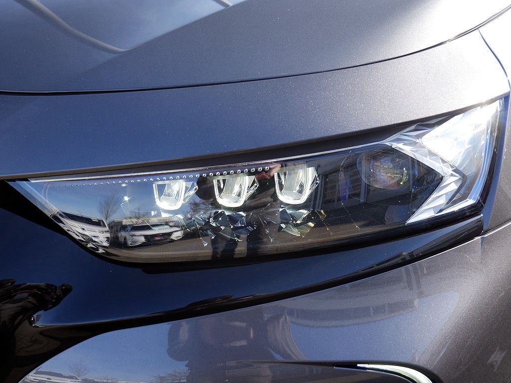 DS Automobiles DS 7 Crossback E-Tense Louvre 4x4 AKTIVSITZE LED