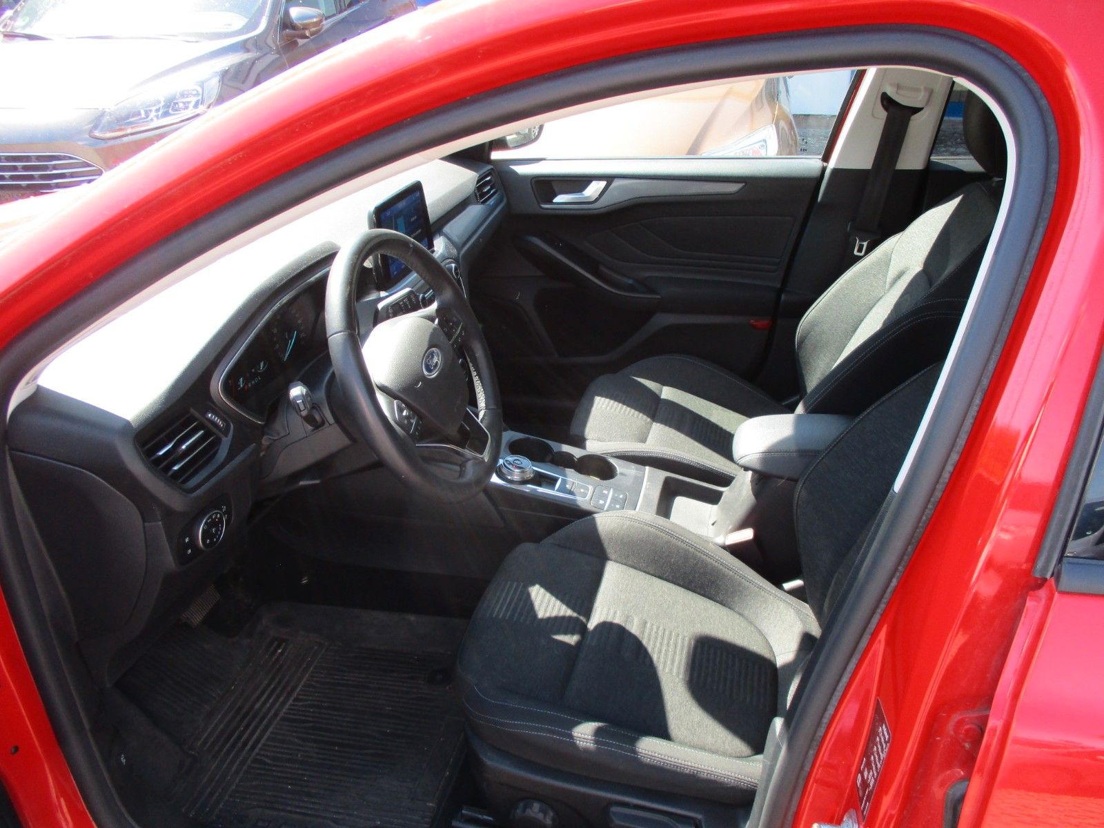 Ford Focus Turnier 1.0 EcoBoost ACTIVE - Samsaru's Car Outlet