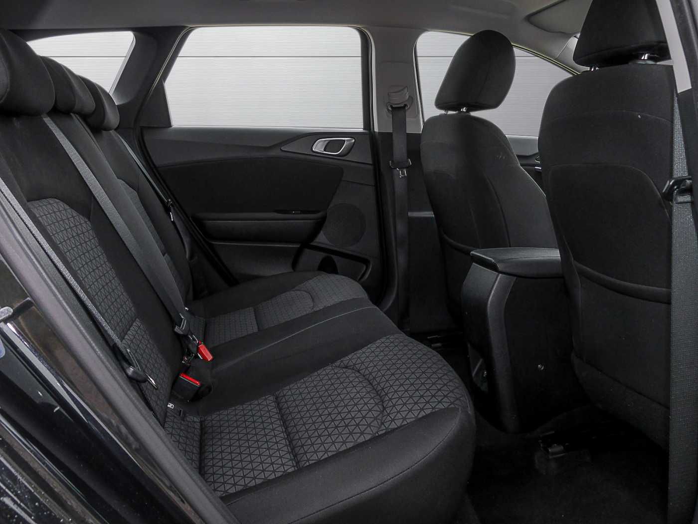 Kia Ceed SW 1.5 T-GDI - Samsaru's Car Outlet