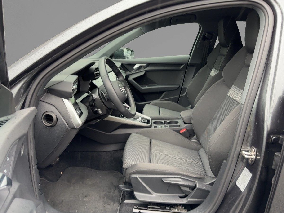 Audi A3 Limousine 30 TFSI S line LED Navi S tronic