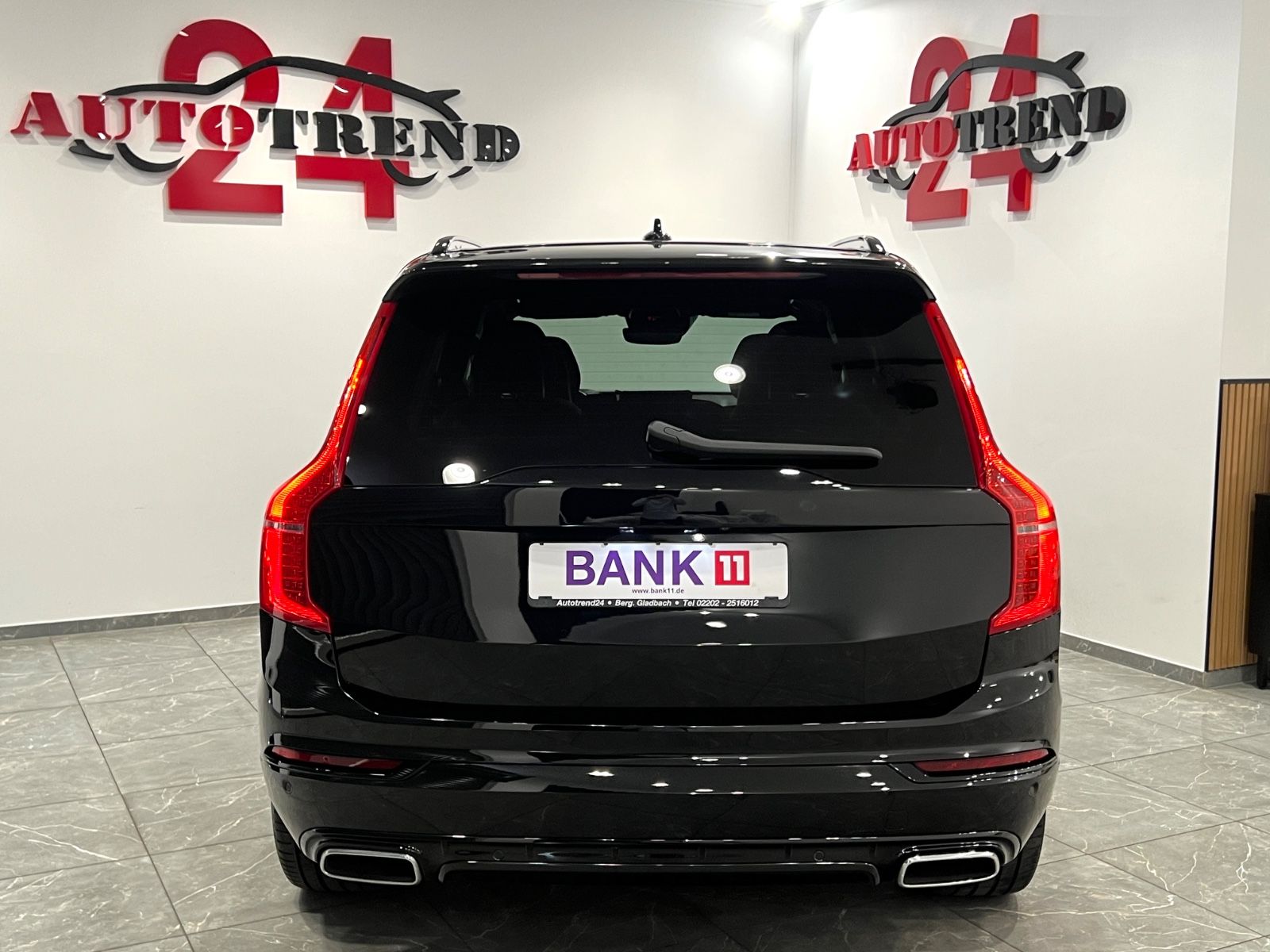 Volvo XC90 R Design AWD - Samsaru's Car Outlet