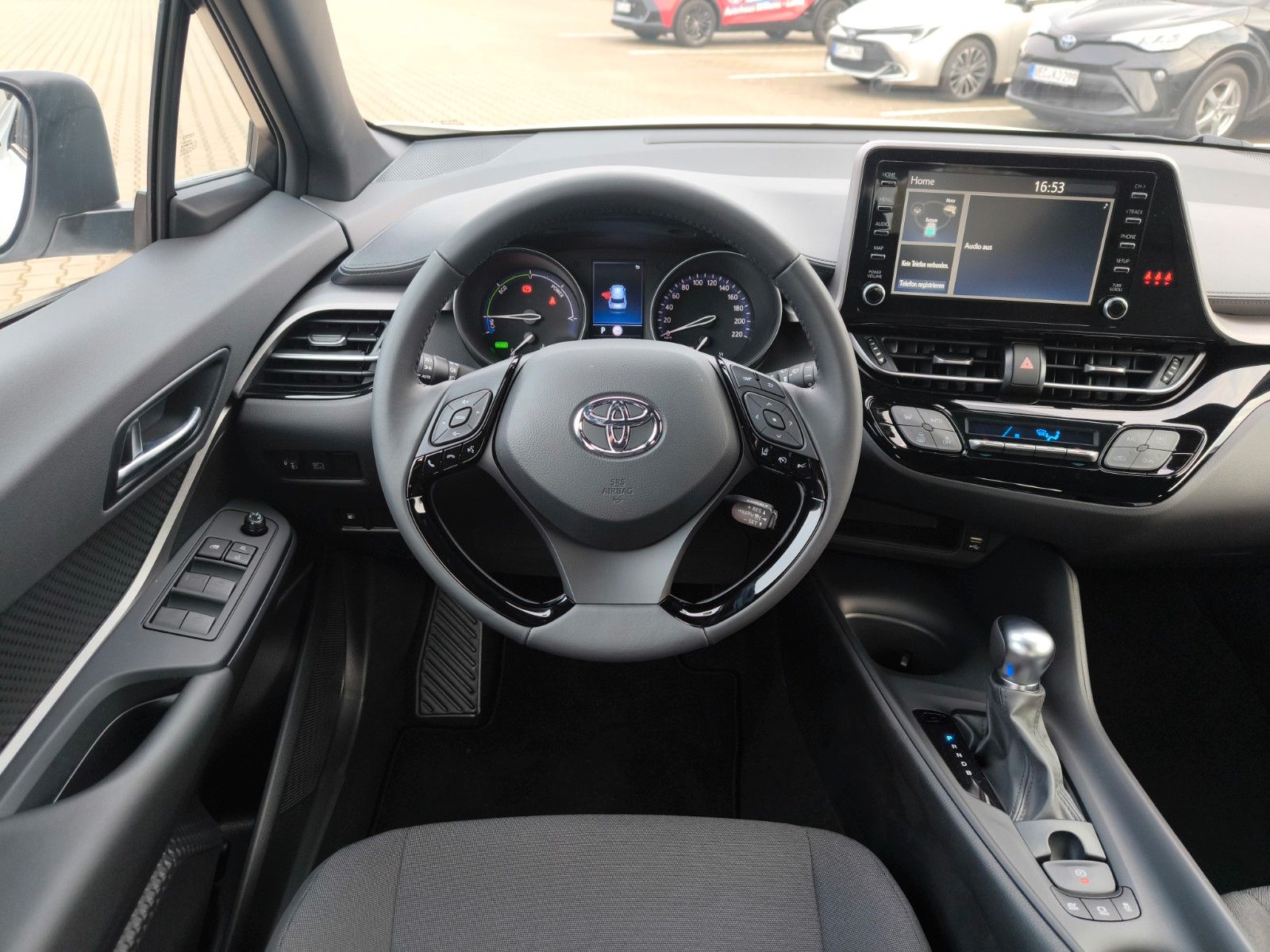 Toyota C-HR Hybrid Flow - Samsaru's Car Outlet