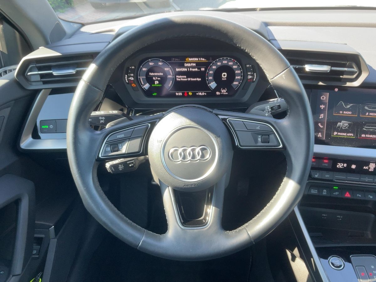 Audi A3 Sportback 40 TFSI e S-TR PDC+ACC+B&O+PANO+SHZ