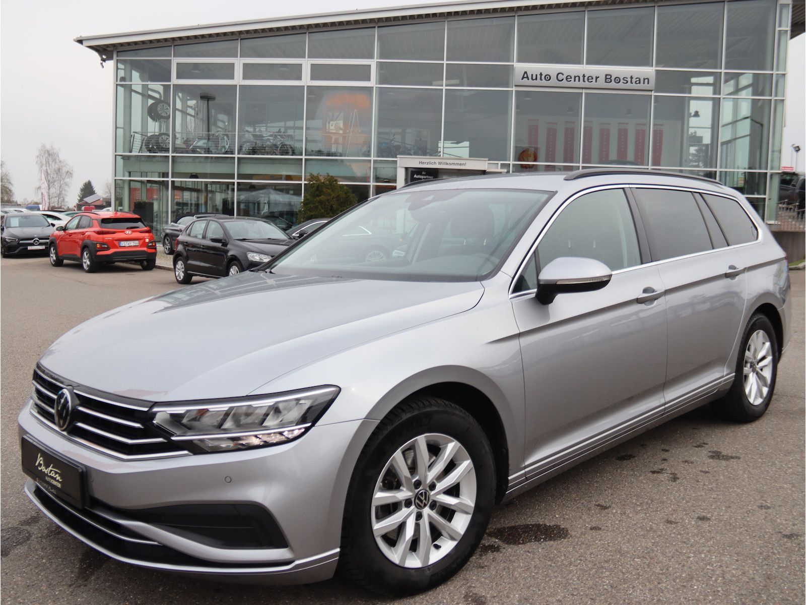 Volkswagen Passat 1.5 TSI BUSINESS - Samsaru's Car Outlet