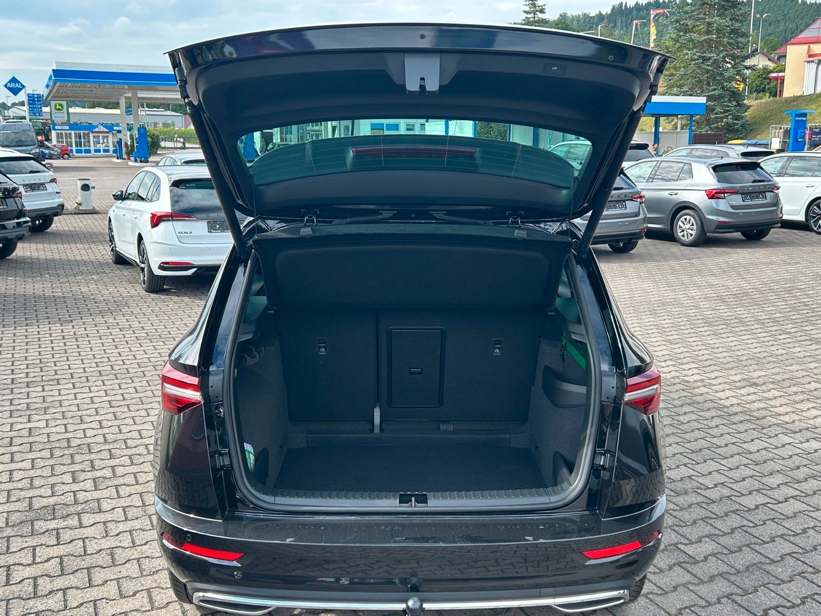 Skoda Karoq FL 1.5 DSG Sportline AHK 1.5Assist+ 5JGara
