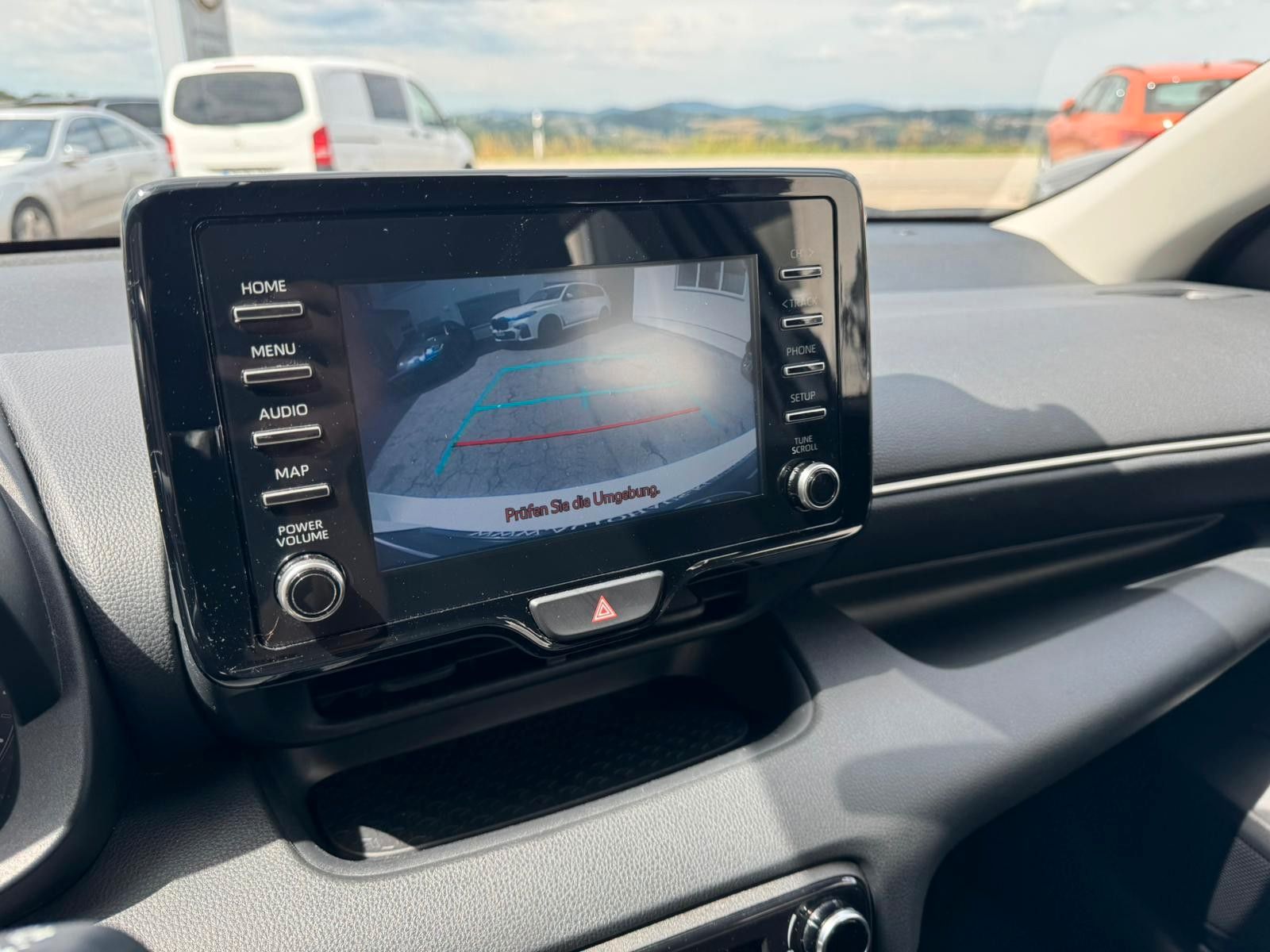 Toyota Yaris 1.5 Hybrid AUT Comfort - Samsaru's Car Outlet