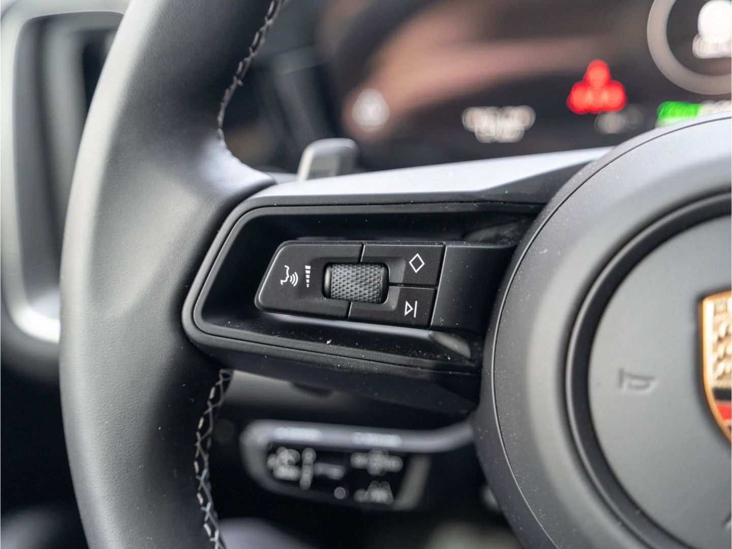 Porsche Cayenne E-Hybrid 22'', BOSE, Anhängerkupplung