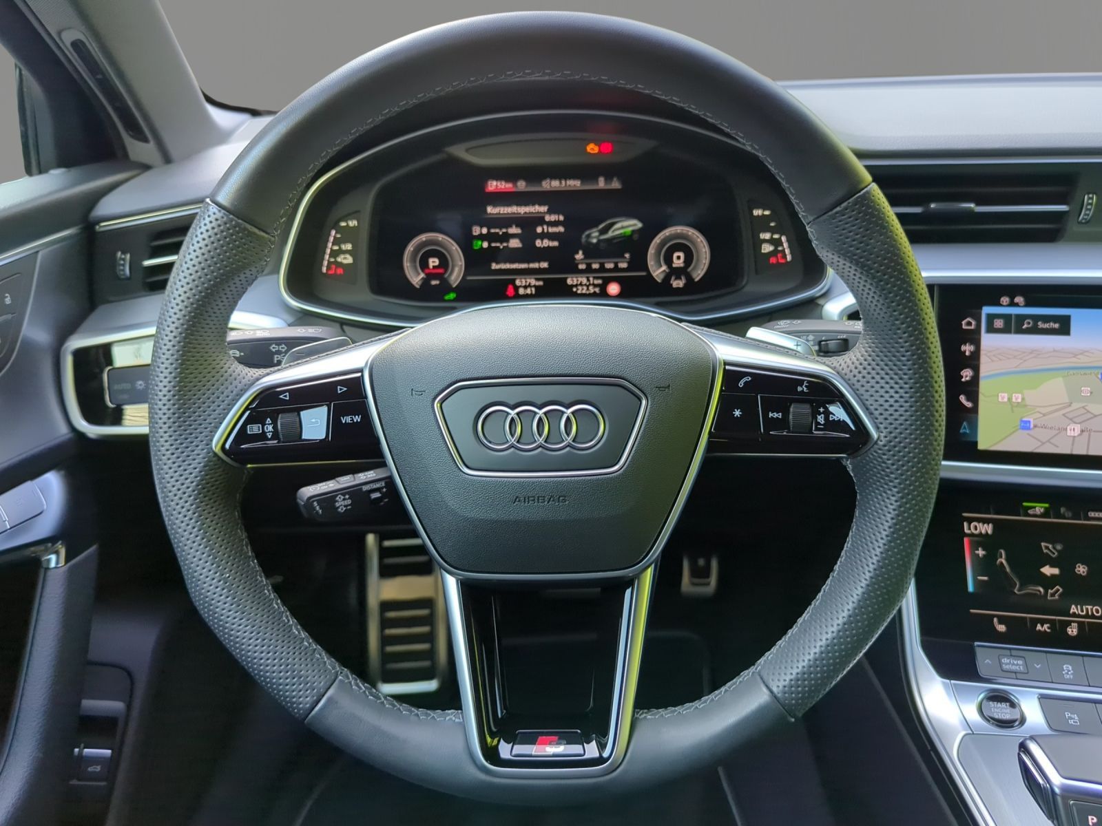 Audi A6 Avant S-Line 55 TFSI e quattro AHK KAM 5J.GAR