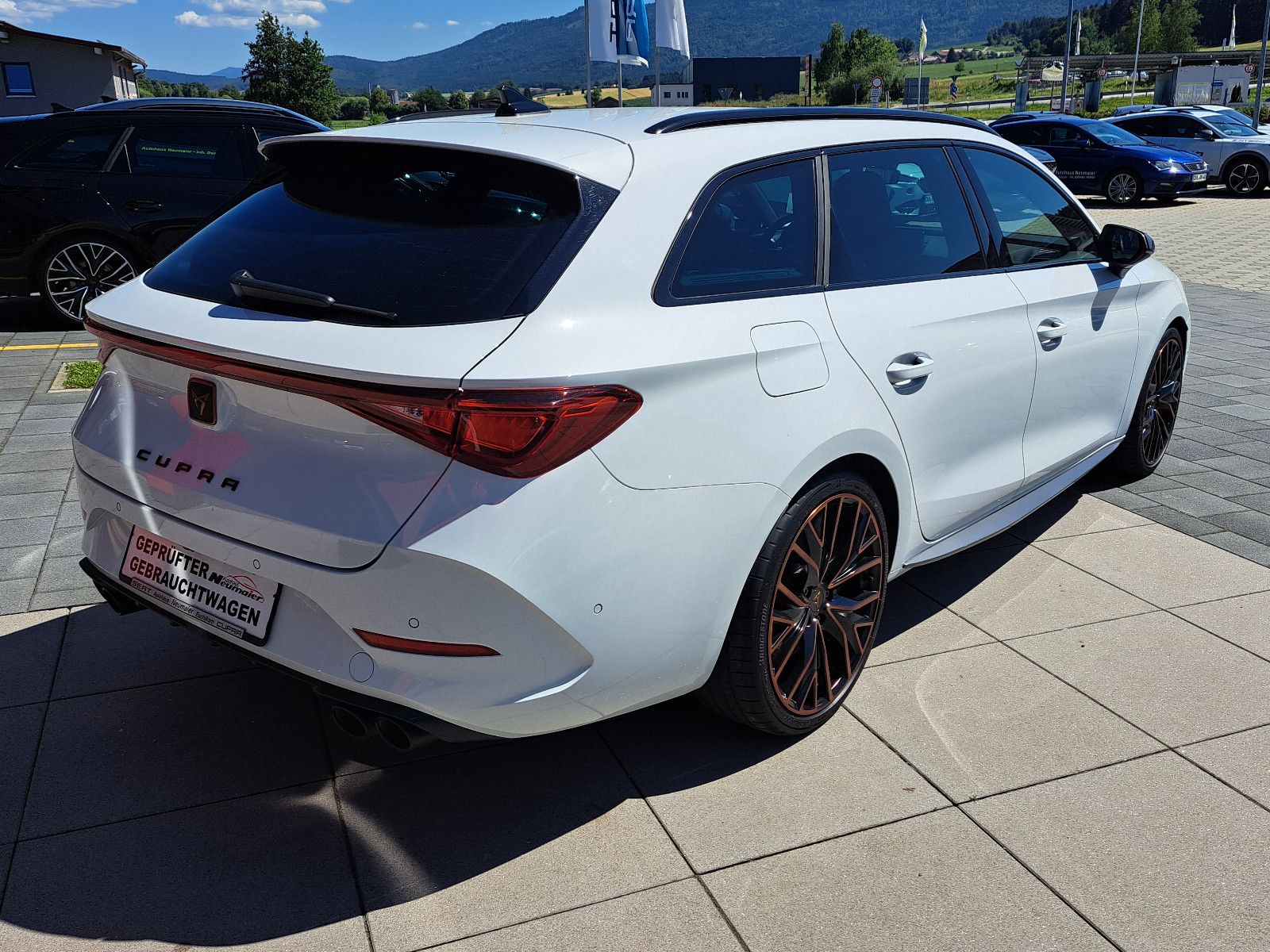 Cupra Leon SP VZ 2.0TSI 310PS DSG 4x4 - Samsaru's Car Outlet