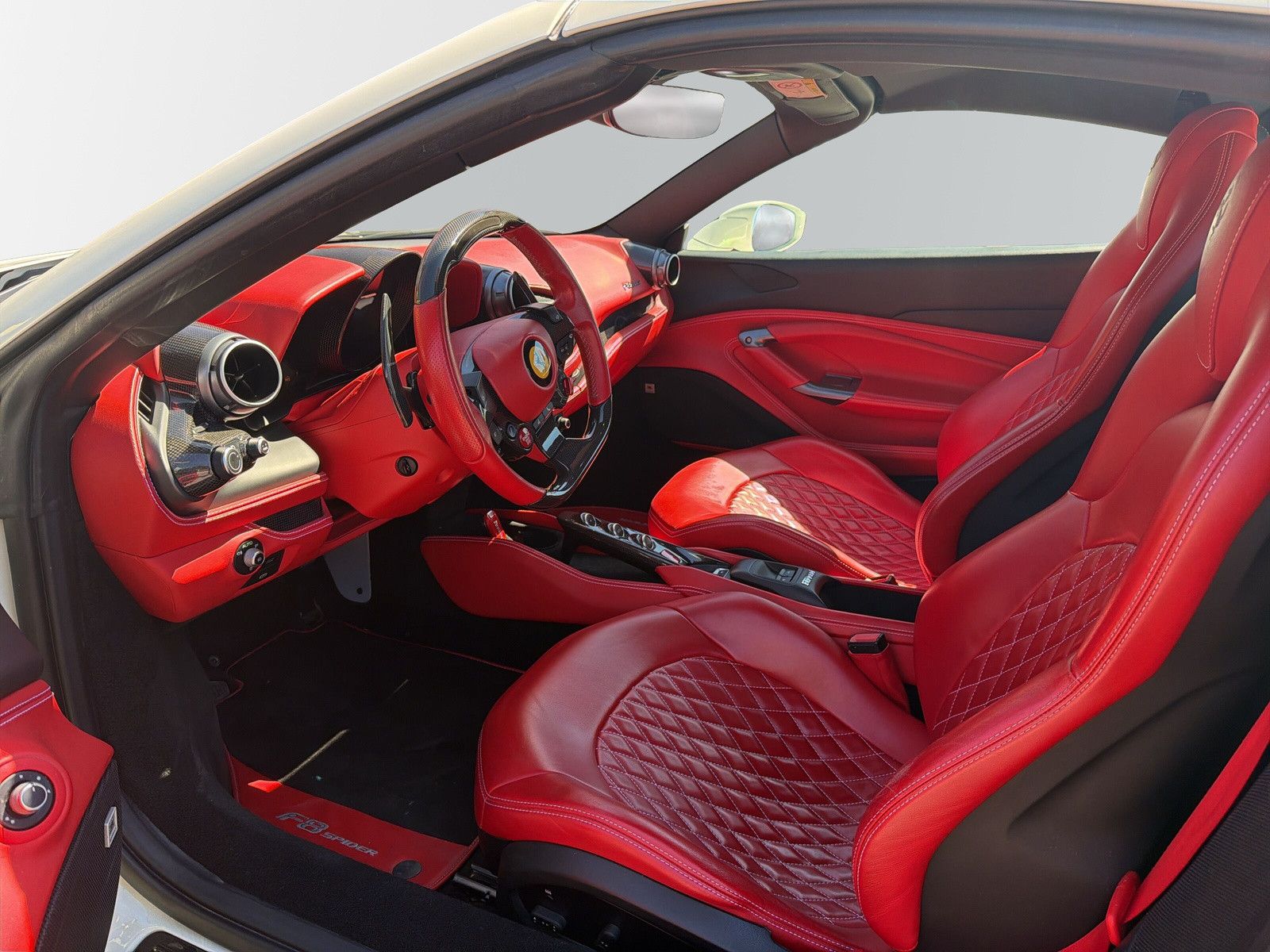 Ferrari F8 Spider*Carbon*Lift*Display*CAM*el Seats