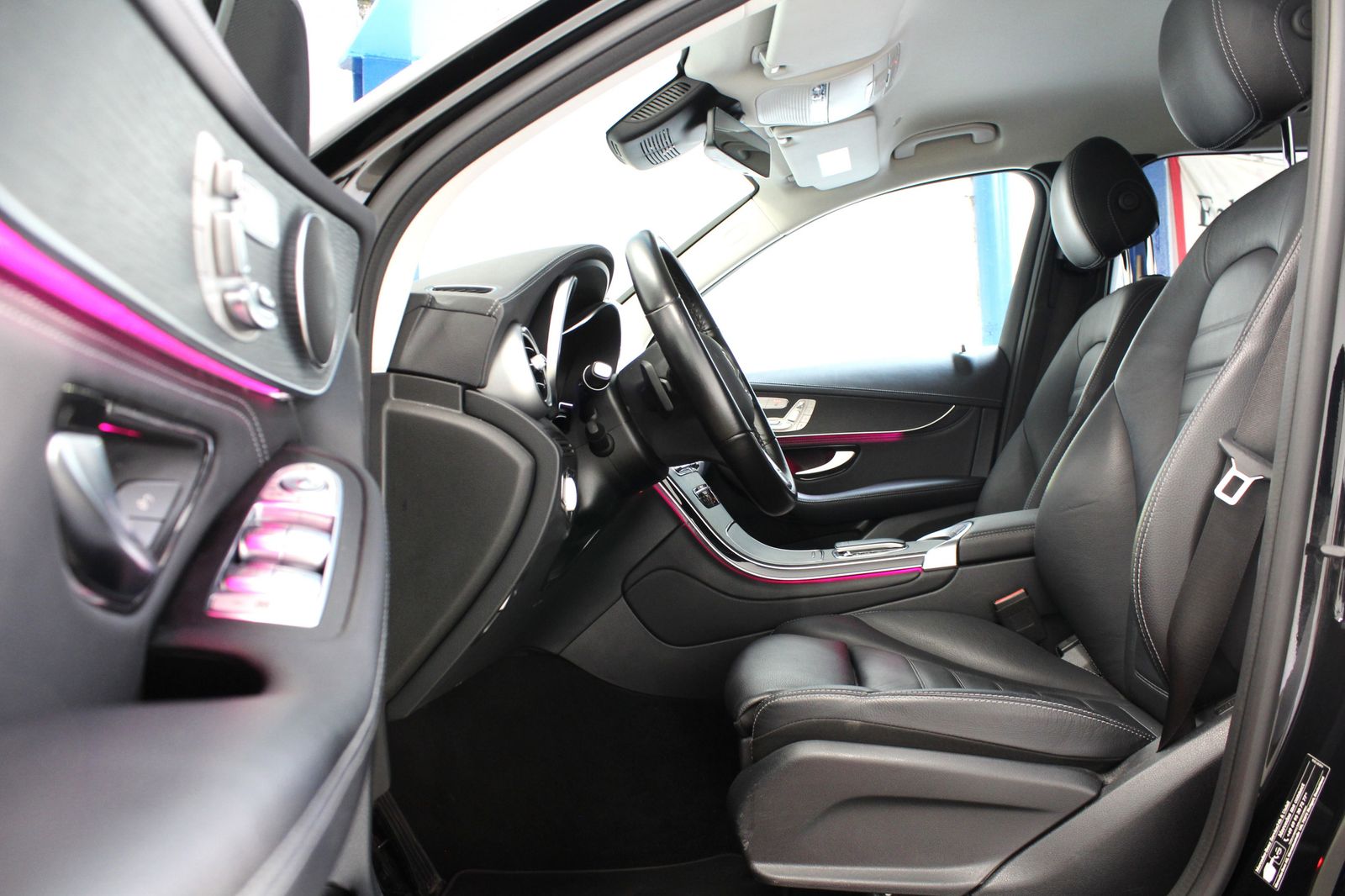 Mercedes-Benz GLC 300de 4Matic AMG LINE - Samsaru's Car Outlet