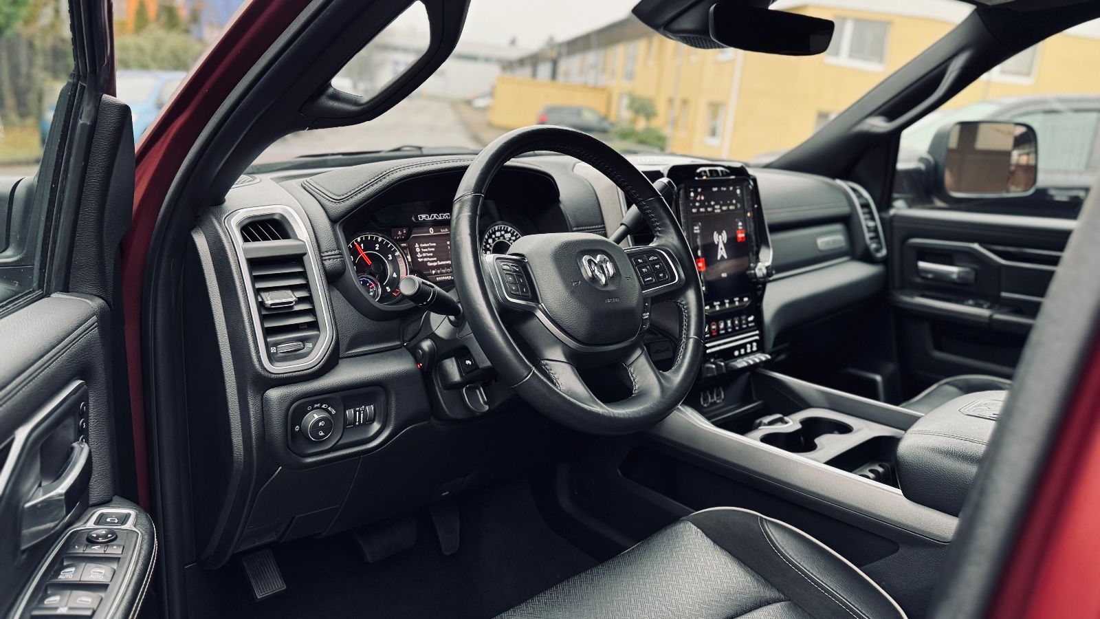 Dodge LIMITED*2500*6,7L DIESEL*BÜGEL*NAVI*AHK*GARANTIE