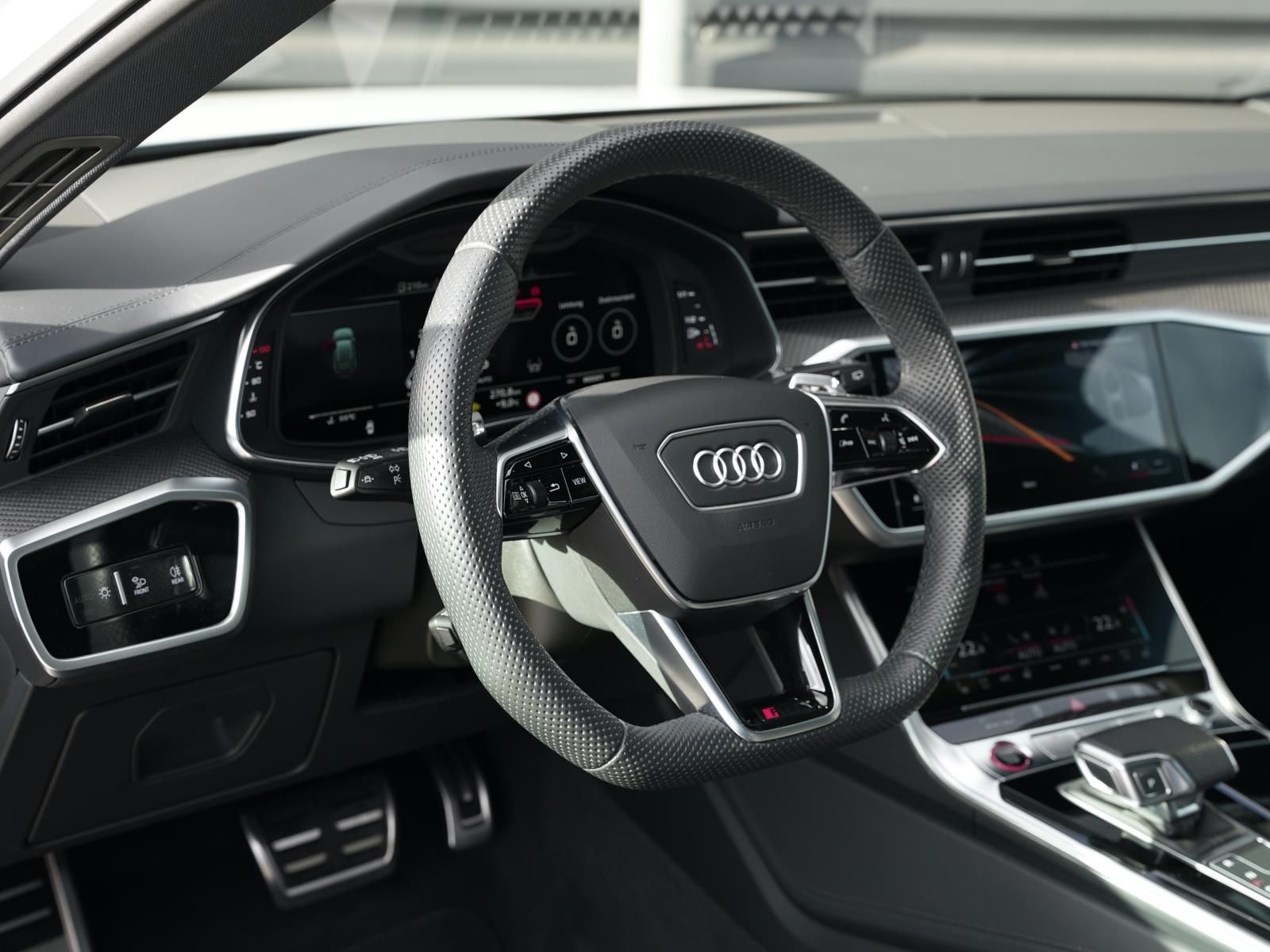 Audi RS6 Avant quattro Sportabgas Standheizung FLA HU