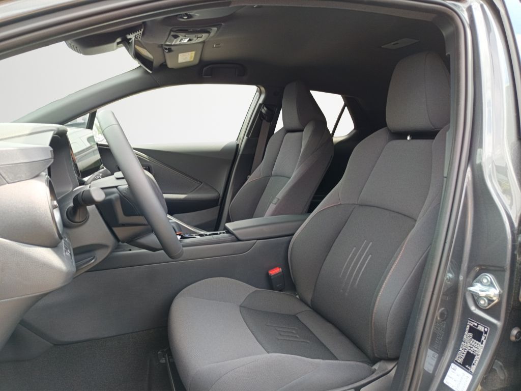 Toyota C-HR 2.0 Hybrid Teamplayer + Technik-Paket