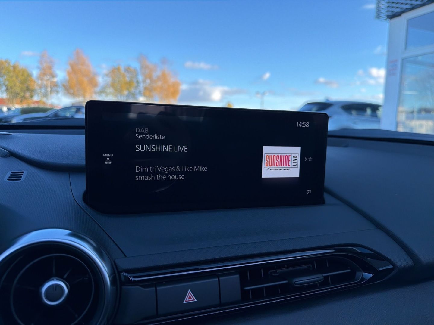 Mazda MX-5 Homura SKY-G.132 El. Verdeck Navi Bose LED