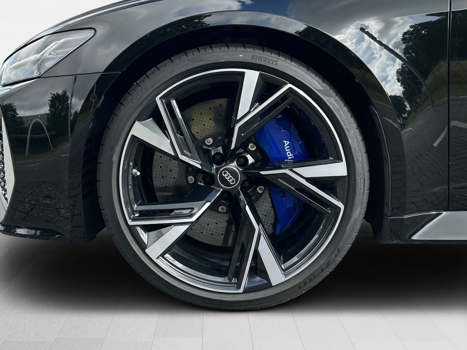 Audi RS6 Avant quattro "25 JAHRE RS" MATRIX+AHK+PANO+