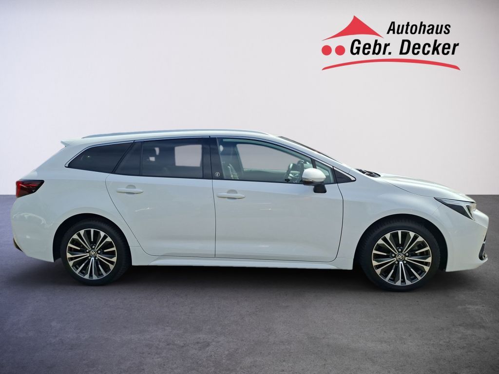 Toyota Corolla 2.0 Hybrid Touring Sports Team Deutschla