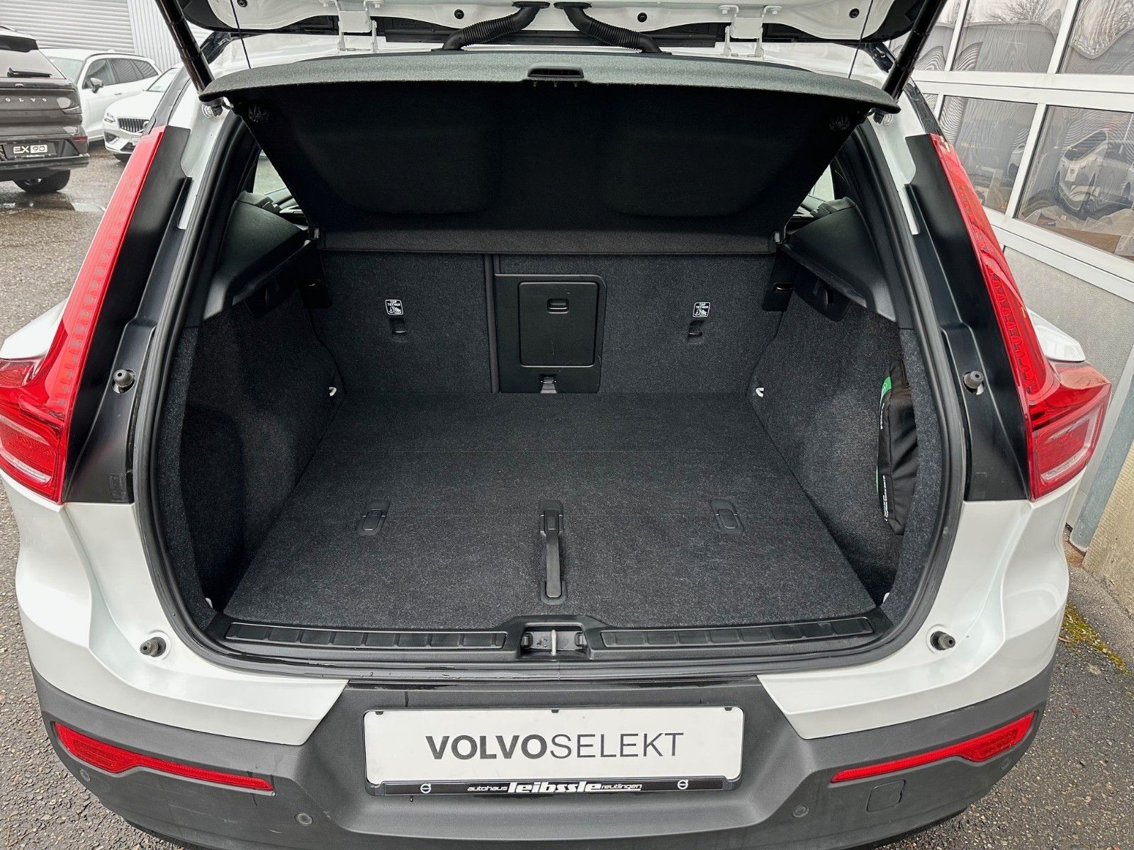 Volvo XC40 Twin Pro Recharge Pure Electric AWD