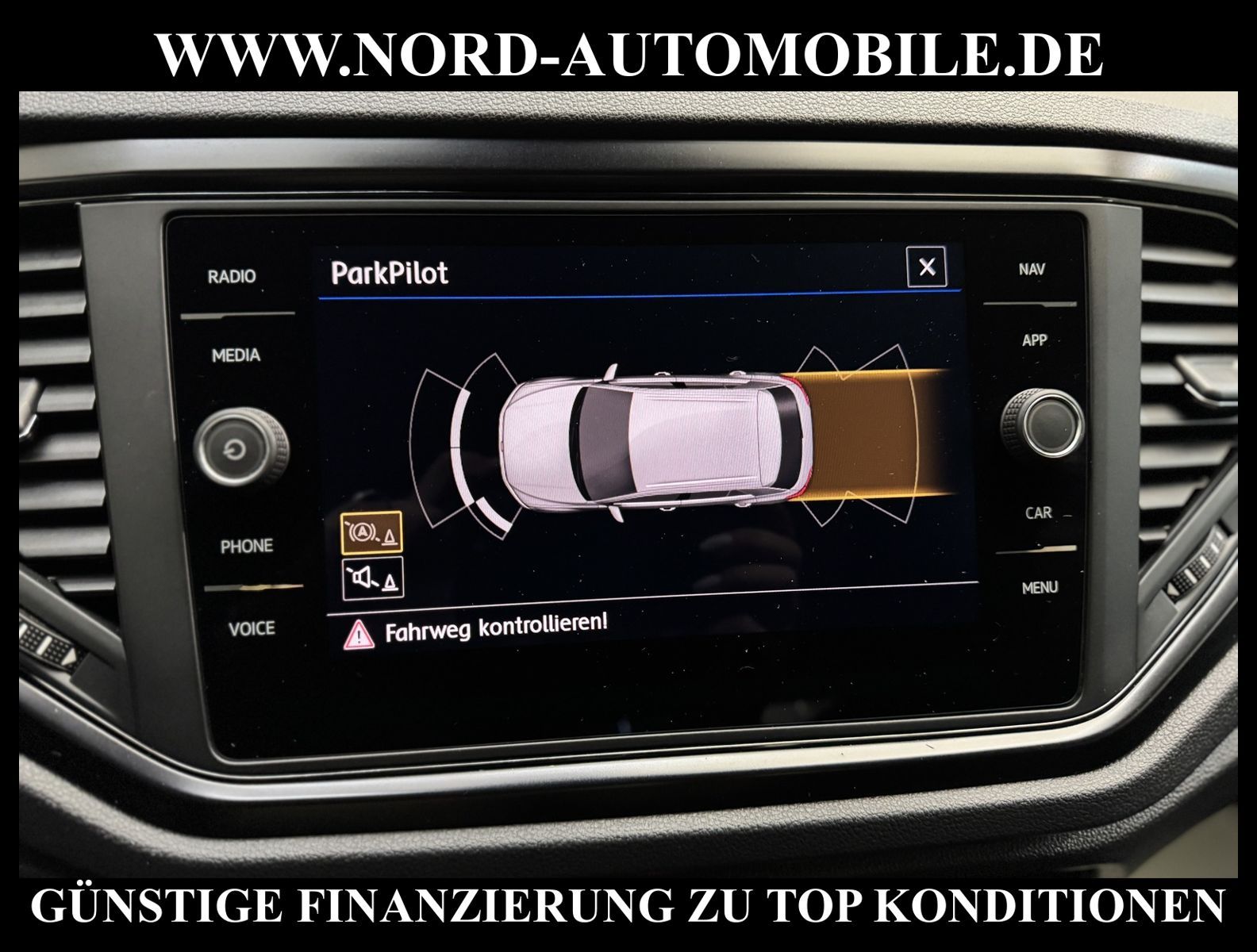 Volkswagen T-Roc 1.0 TSI - Samsaru's Car Outlet