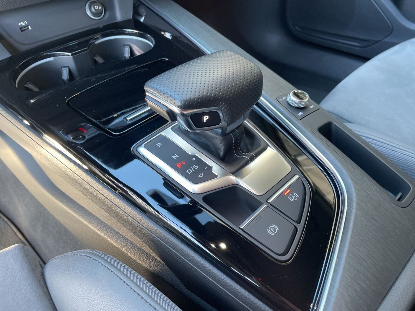 Audi A4 Avant 50 TDI S-Line qu Matrix AHK Memory Kame