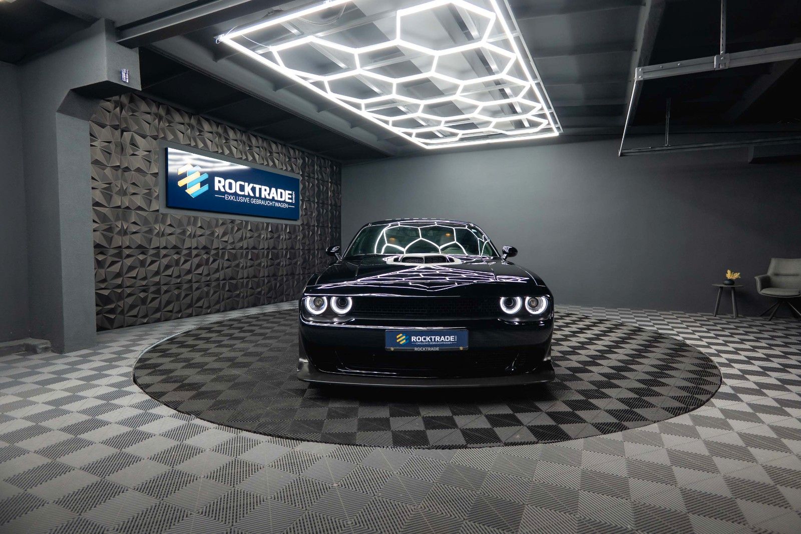 Dodge Challenger 5.7 V8 R/T WIDE BODY SHAKER LAST CALL