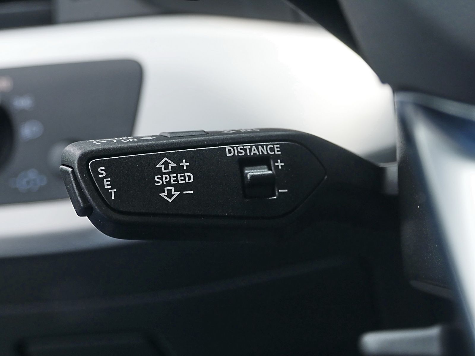 Audi A4 Avant 40 TDI S Line Int - Samsaru's Car Outlet