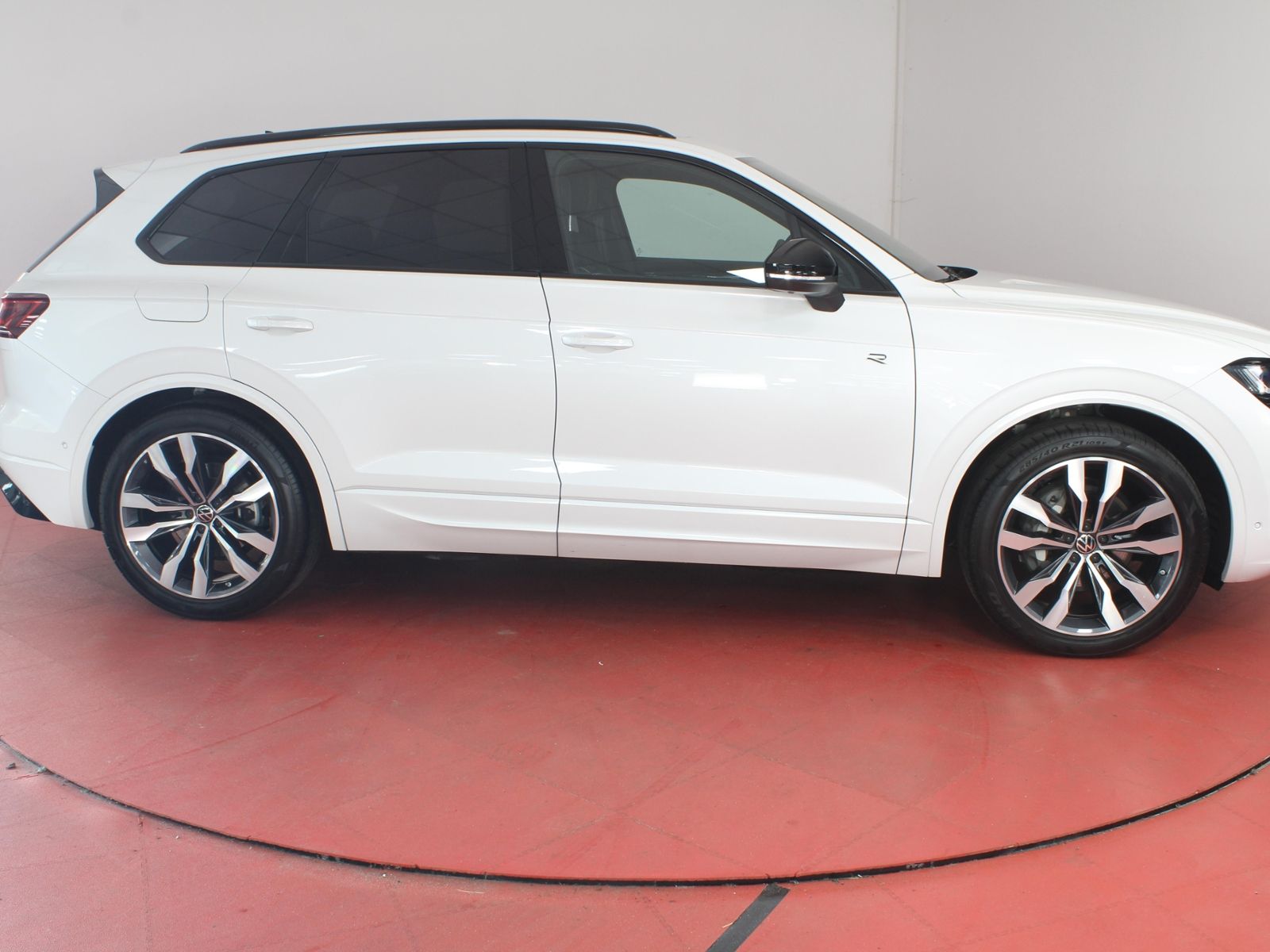 Volkswagen Touareg R-Line Black Style 3.0TDI 498,-ohne Anza