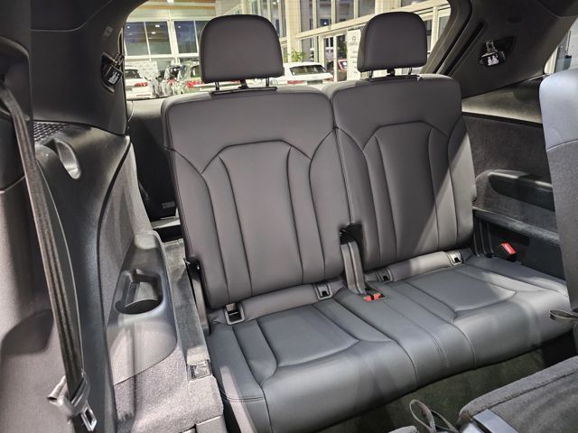 Audi Q7 50 TDI S Line Black 7Sitz Pano Matrix Facelif