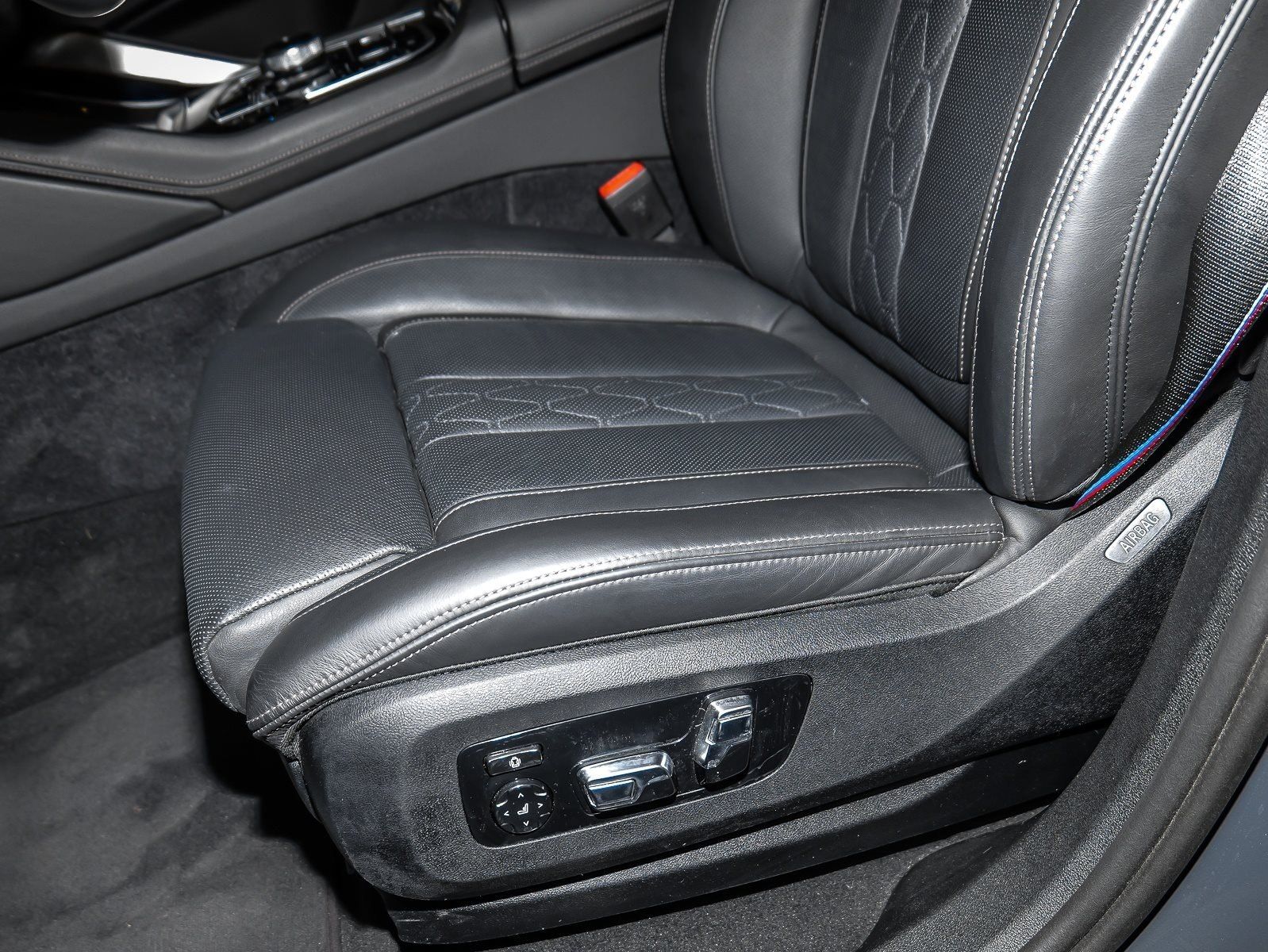 BMW X6 xDrive30d M Sport ACC AHK RFK NAVI Standh.