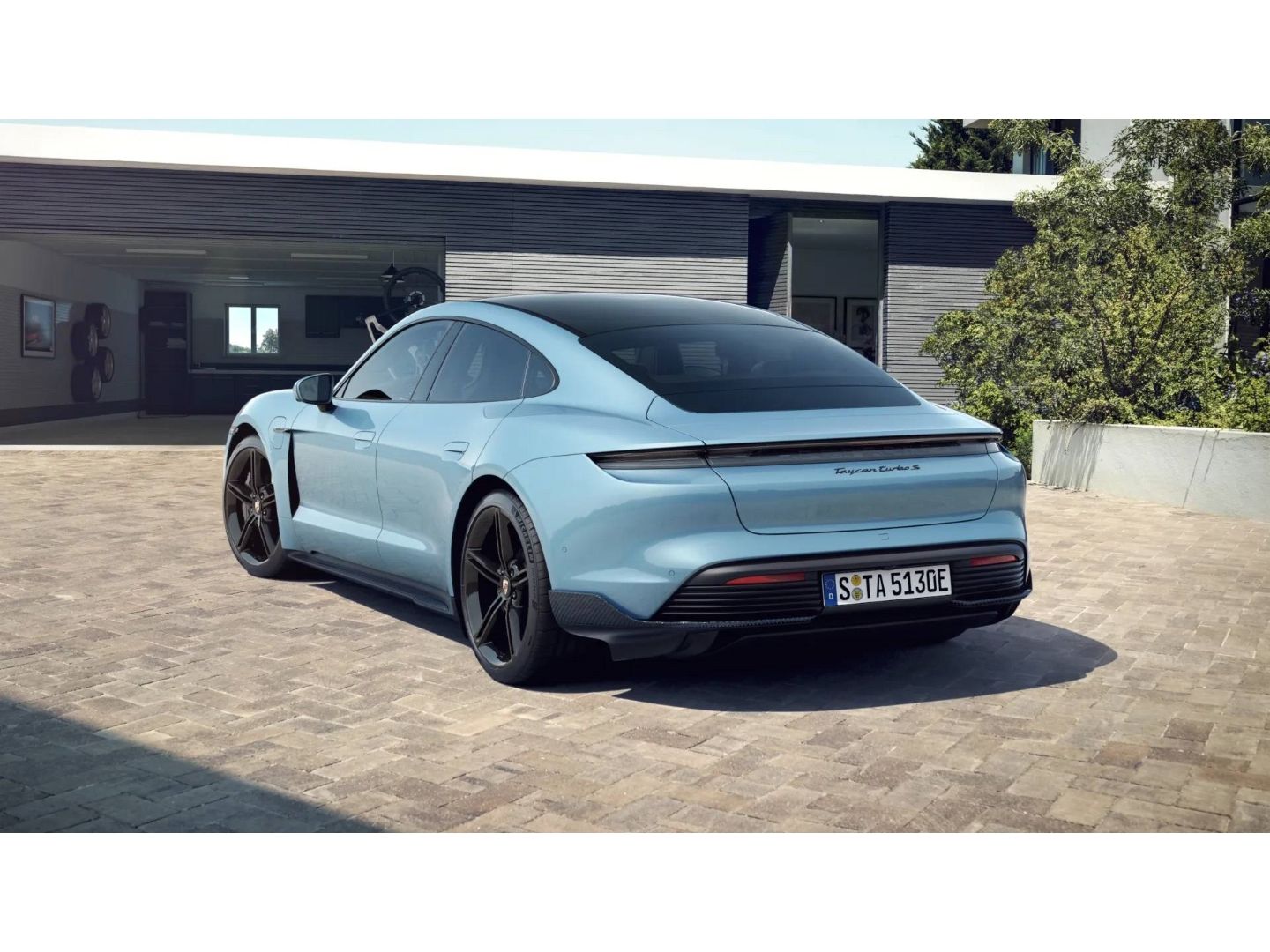 Porsche Taycan Turbo S Burmester Beifahrerdisplay HeadUp
