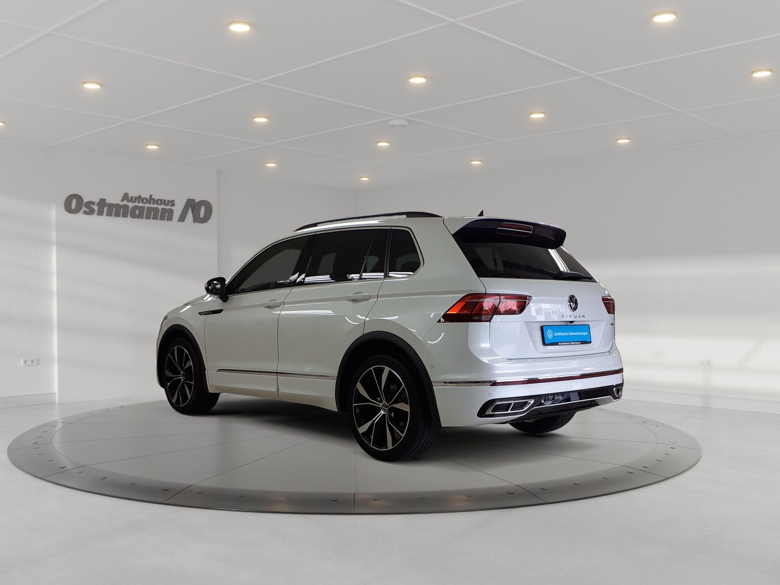 Volkswagen Tiguan R-Line 2.0 l TDI 4MOTION - Samsaru's Car Outlet