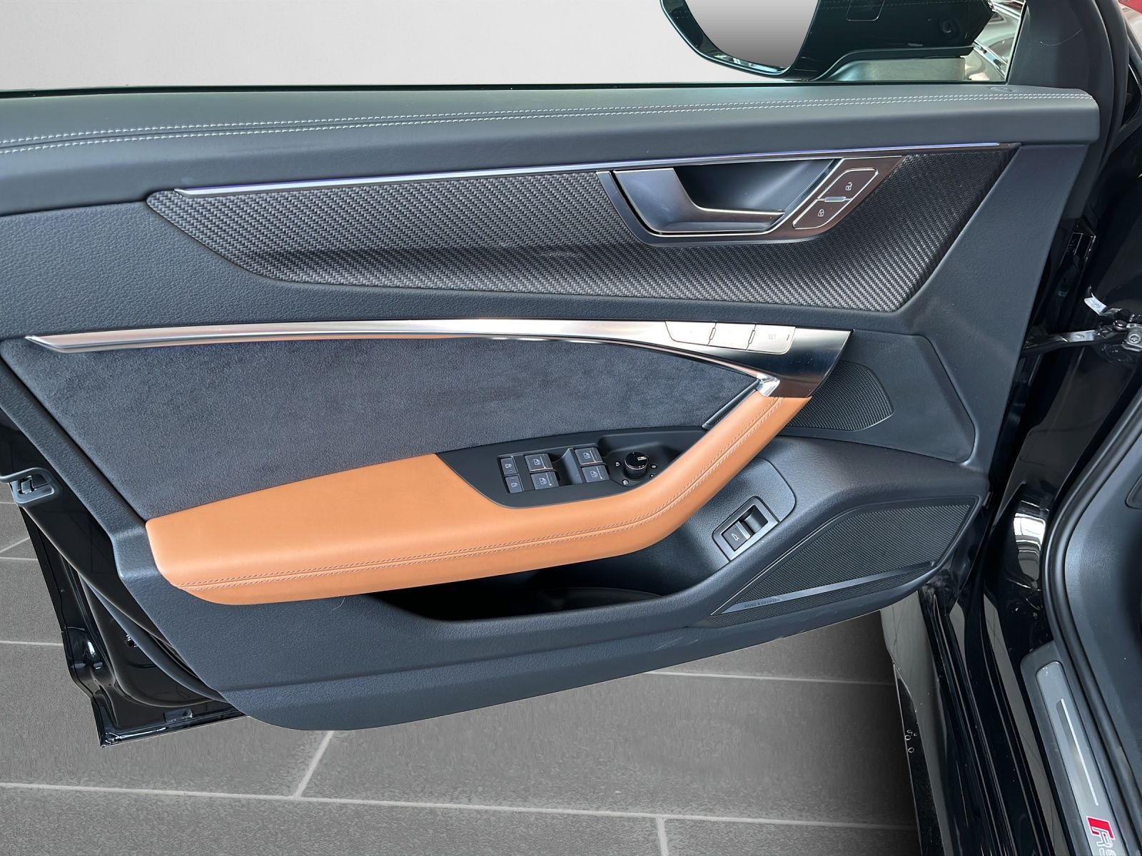 Audi RS 6 Avant RS 6 441(600) kW(PS)