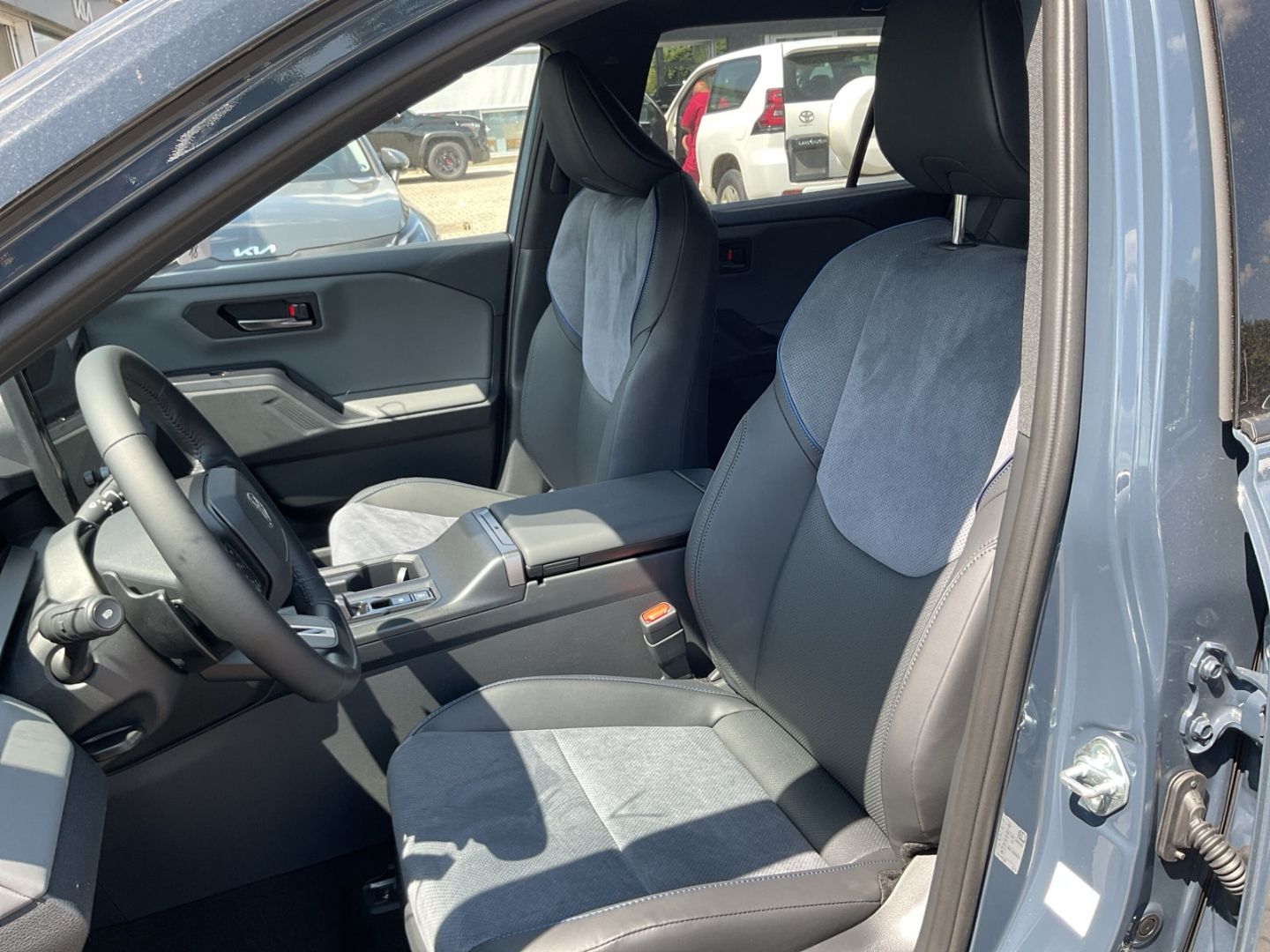 Toyota RAV 4 Plug-In Hybrid Style 360 Kamera Navi Klima